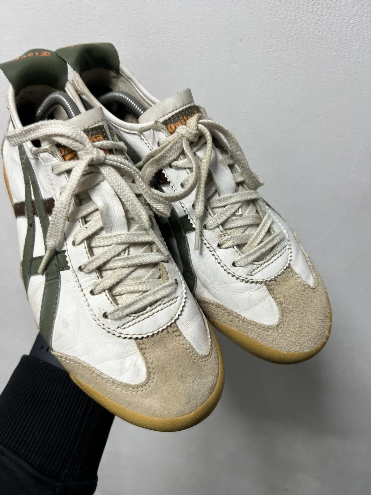 Asics Vintage Asics Tiger Onitsuka Leather Sneakers Size US 9.5 / EU 42-43 - 3 Thumbnail