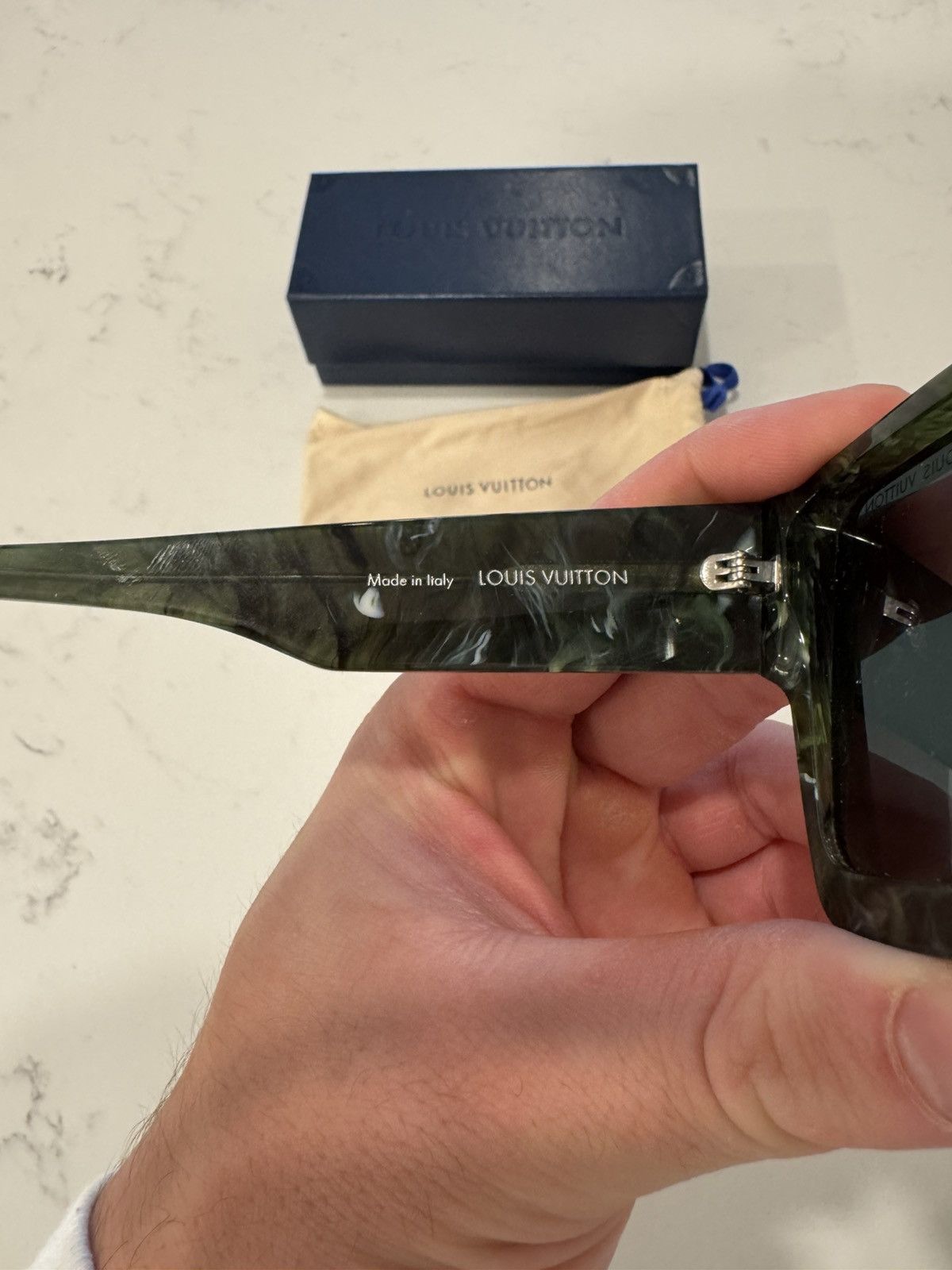 Louis Vuitton Louis Vuitton Cyclone Green Marble Size ONE SIZE - 4 Thumbnail