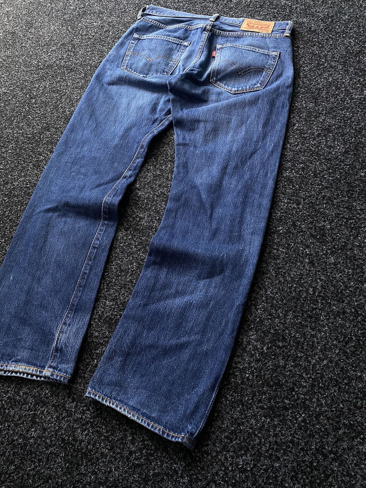 Levi's × Vintage Vintage Levi's 501 Distressed Jeans W30 size Size US 30 / EU 46 - 10 Thumbnail