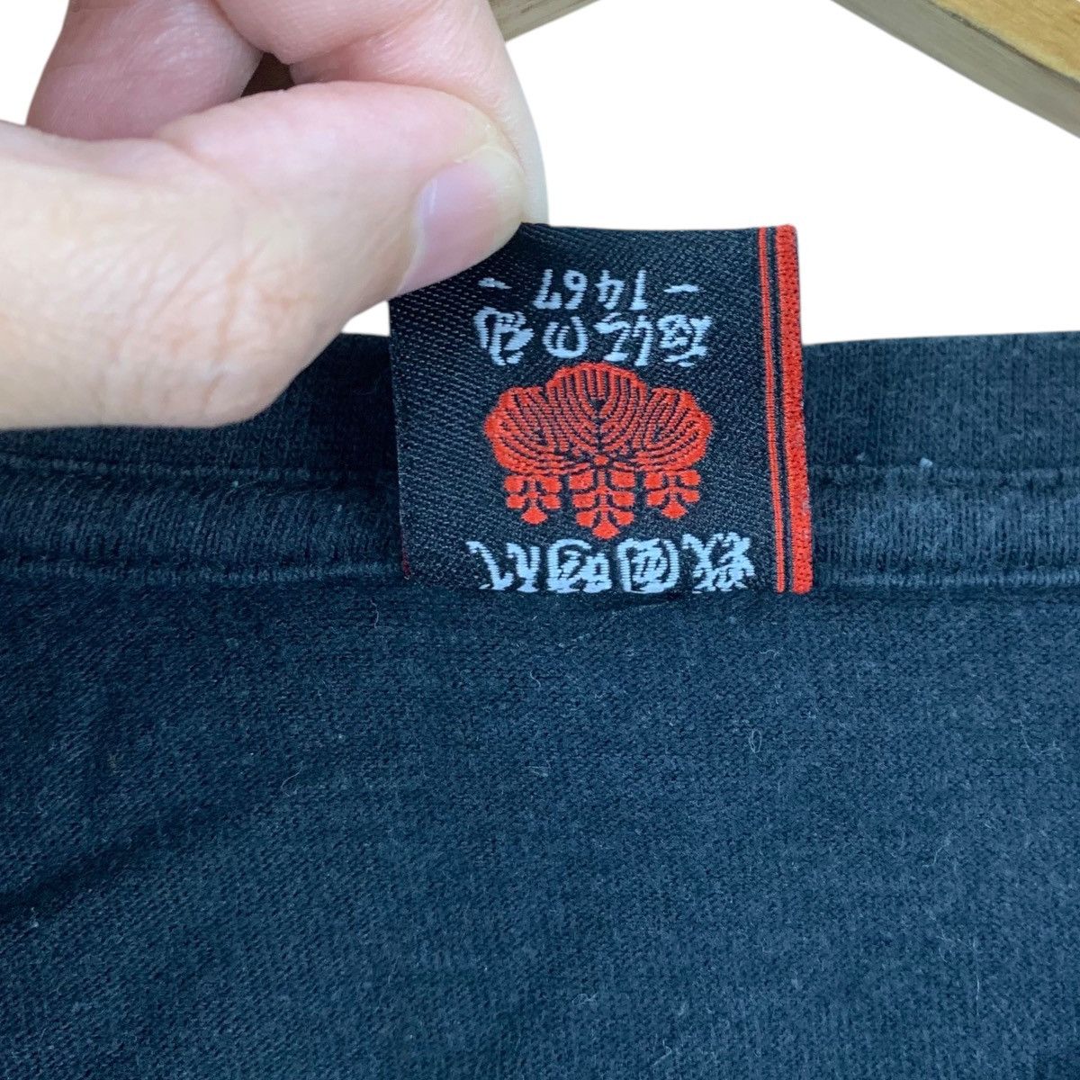 Japanese Brand JAPAN TRADITIONAL TEMPLE Kanji Floral Butterfly Tee Shirt Size M / US 6-8 / IT 42-44 - 8 Thumbnail
