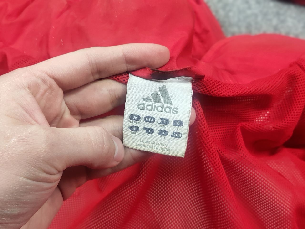 Adidas Vintage Adidas Liverpool 2009-10 Football Soccer Red Jacket Size US L / EU 52-54 / 3 - 15 Thumbnail