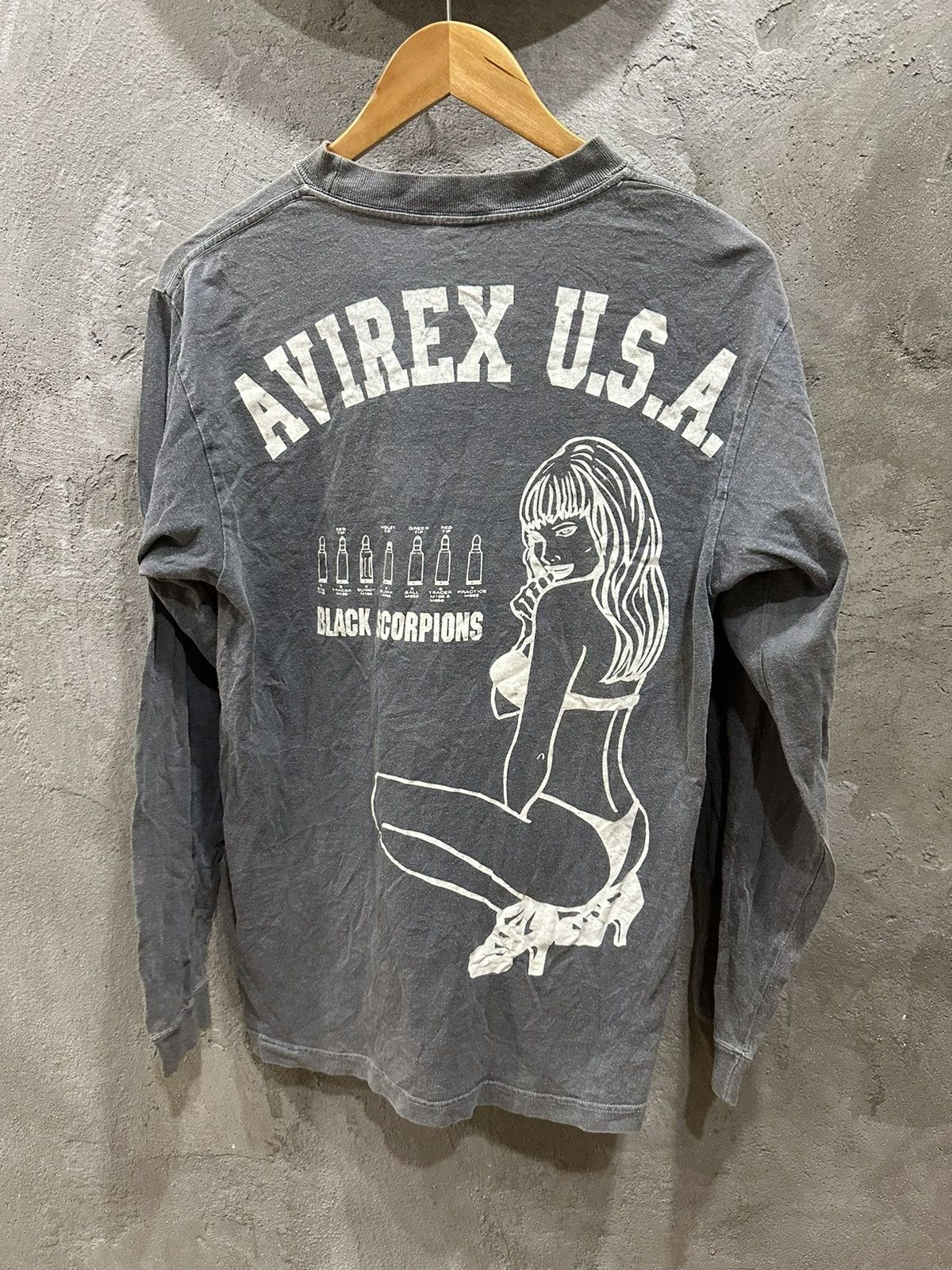 Avirex Vintage Avirex Usa Black Scorpion Girl L/S Shirt Size US M / EU 48-50 / 2 - 1 Thumbnail