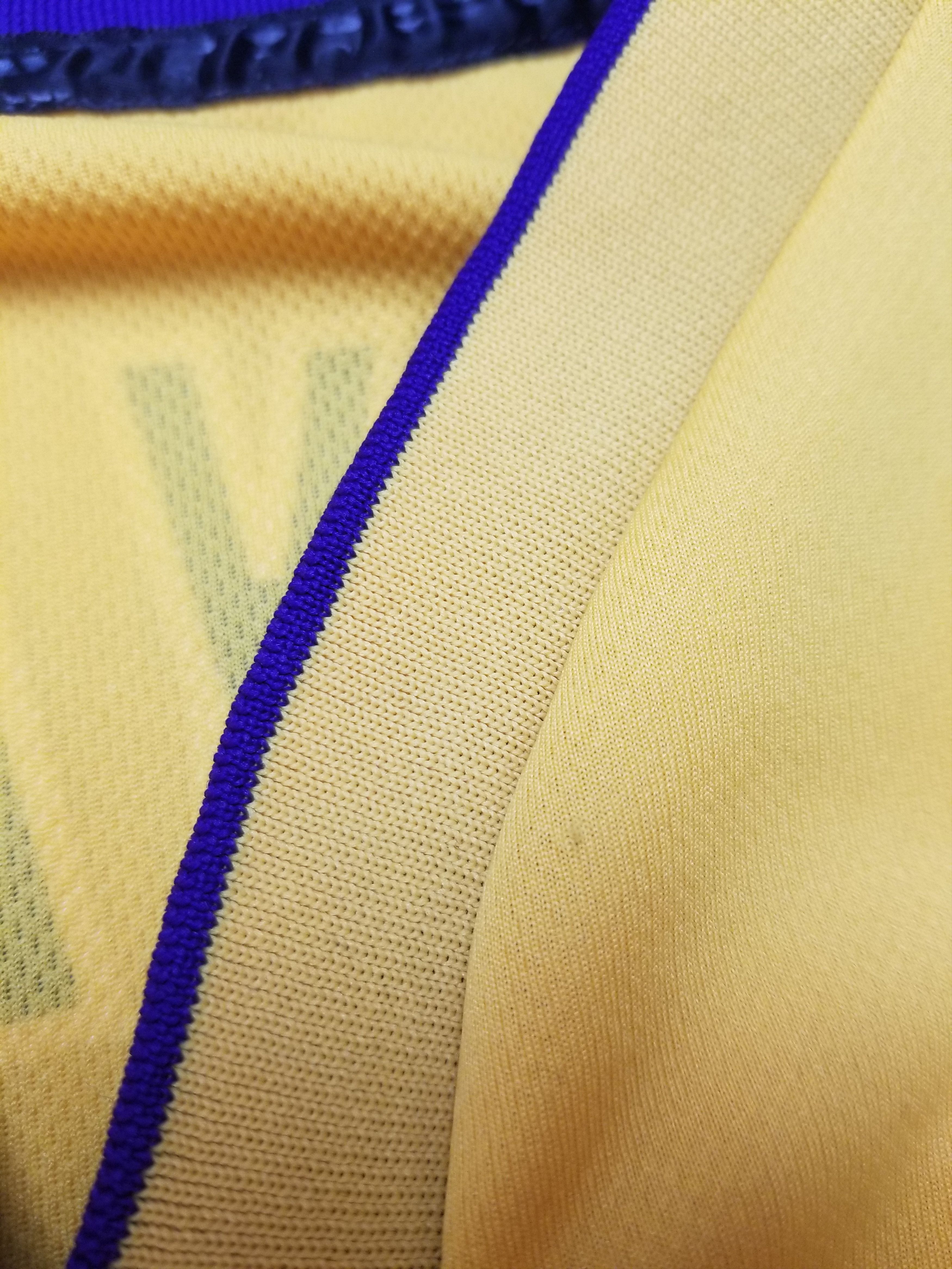 Adidas Los Angeles Lakers Kobe Bryant #24 Adidas NBA Yellow 2011 Size US S / EU 44-46 / 1 - 19 Thumbnail