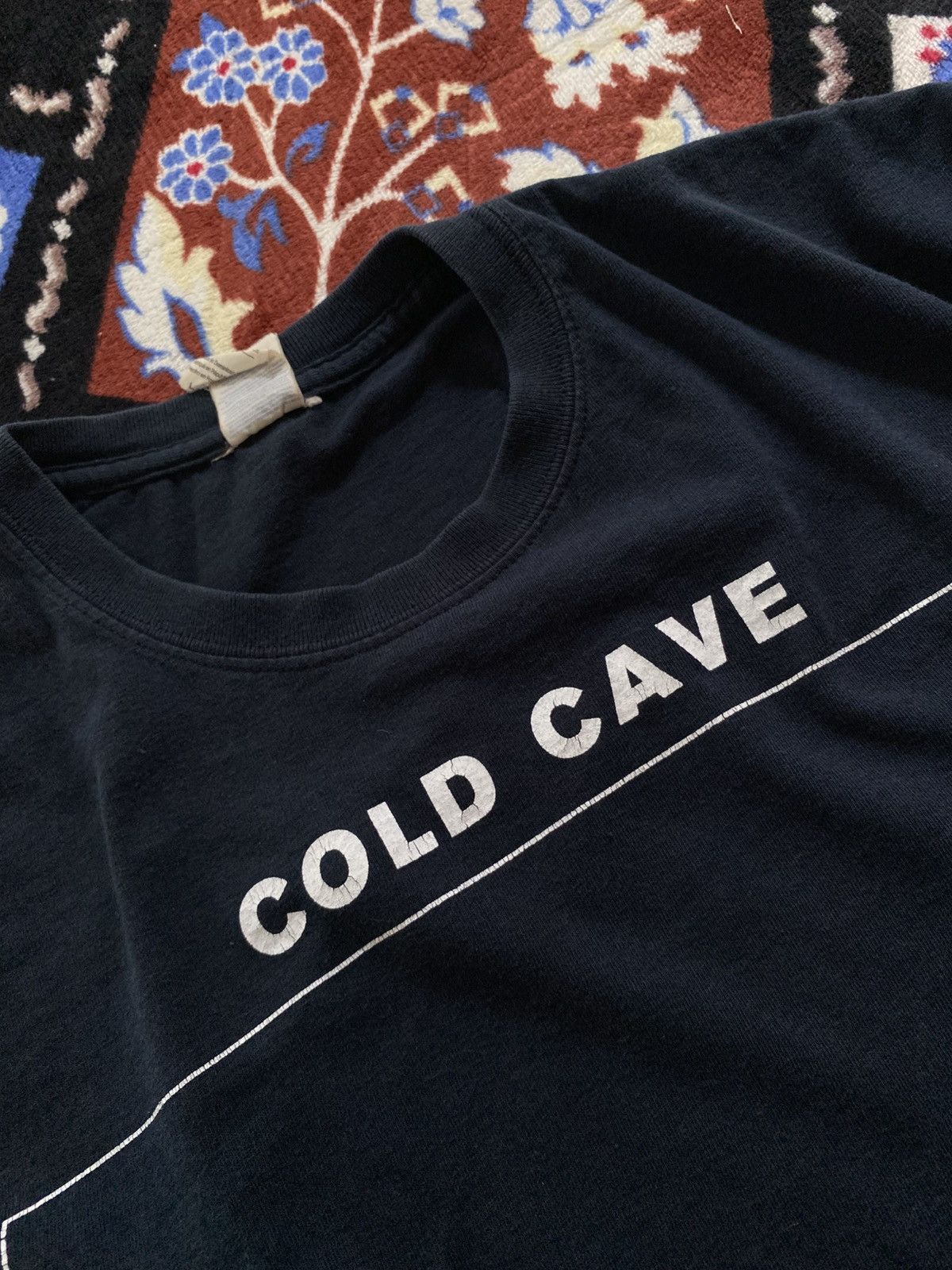 Band Tees Cold Cave Oceans With No End Album Tshirt Size US L / EU 52-54 / 3 - 4 Thumbnail