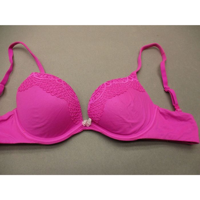 Victoria's Secret 32C Victoria's Secret Womens Pink Padded Underwire Back  Closure Push-Up Bra 7L
