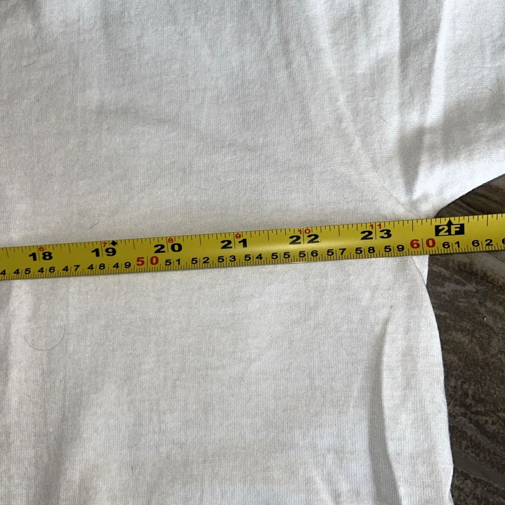 Fruit Of The Loom VINTAGE Fruit of the Loom Men’s XL T-Shirt White Coca Cola Enjoy Coke Shirt Adults XL White Coca-Cola 90s Classic Soda Logo Vintage Mens Size US XL / EU 56 / 4 - 7 Thumbnail