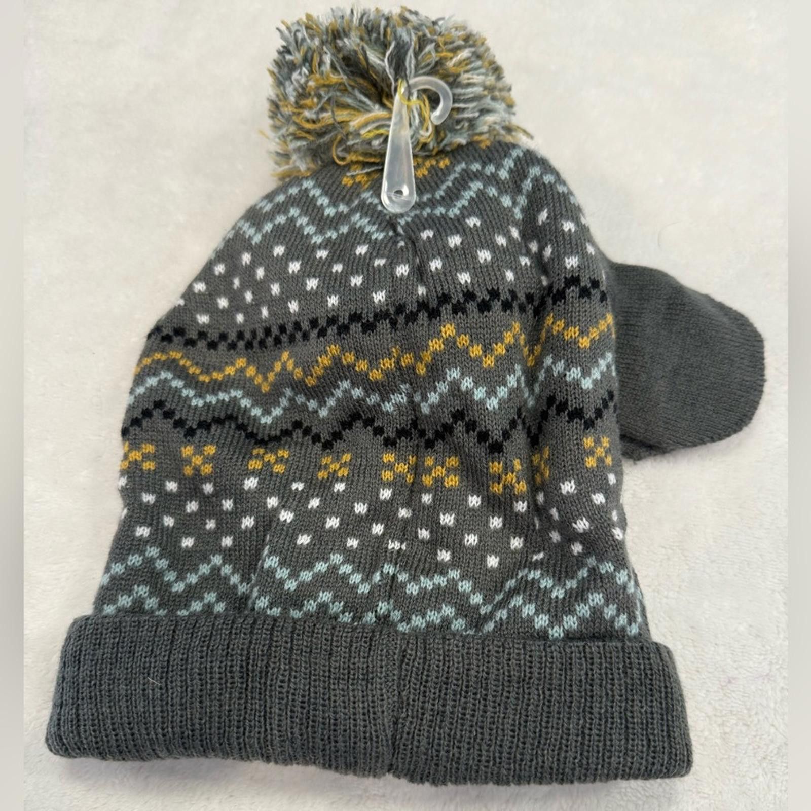 Toyo Enterprises Toby toddler pom pom fairisle beanie glove set gray gloves Size ONE SIZE - 1 Thumbnail
