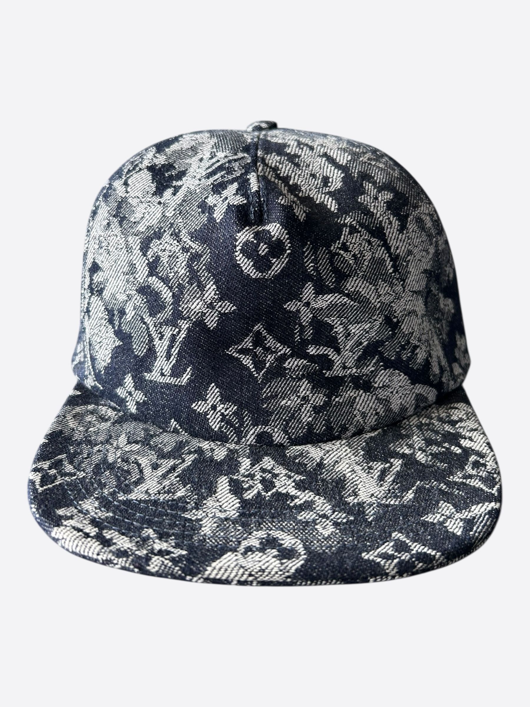 Louis Vuitton Louis Vuitton Blue Tapestry Hat Size ONE SIZE - 1 Thumbnail