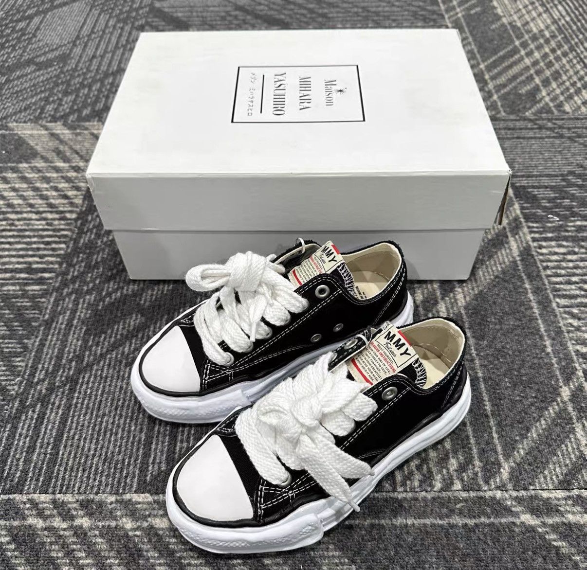 Maison MIHARA YASUHIRO MIHARA YASUHIRO Black & White Distorted Sneakers J42 Size US 6 / IT 36 - 1 Thumbnail