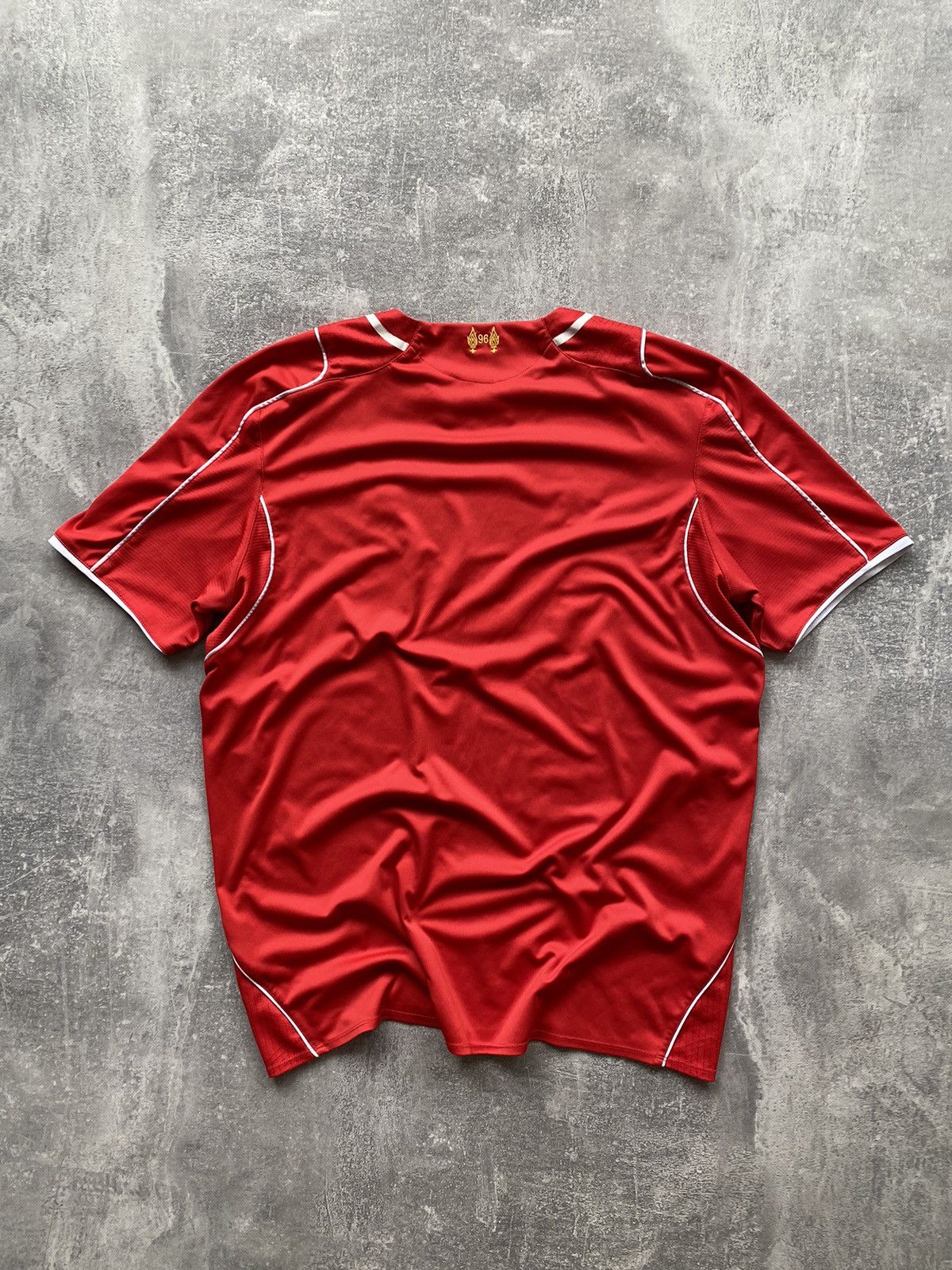 Vintage Liverpool 2014-15 Home Jersey Size US L / EU 52-54 / 3 - 5 Thumbnail