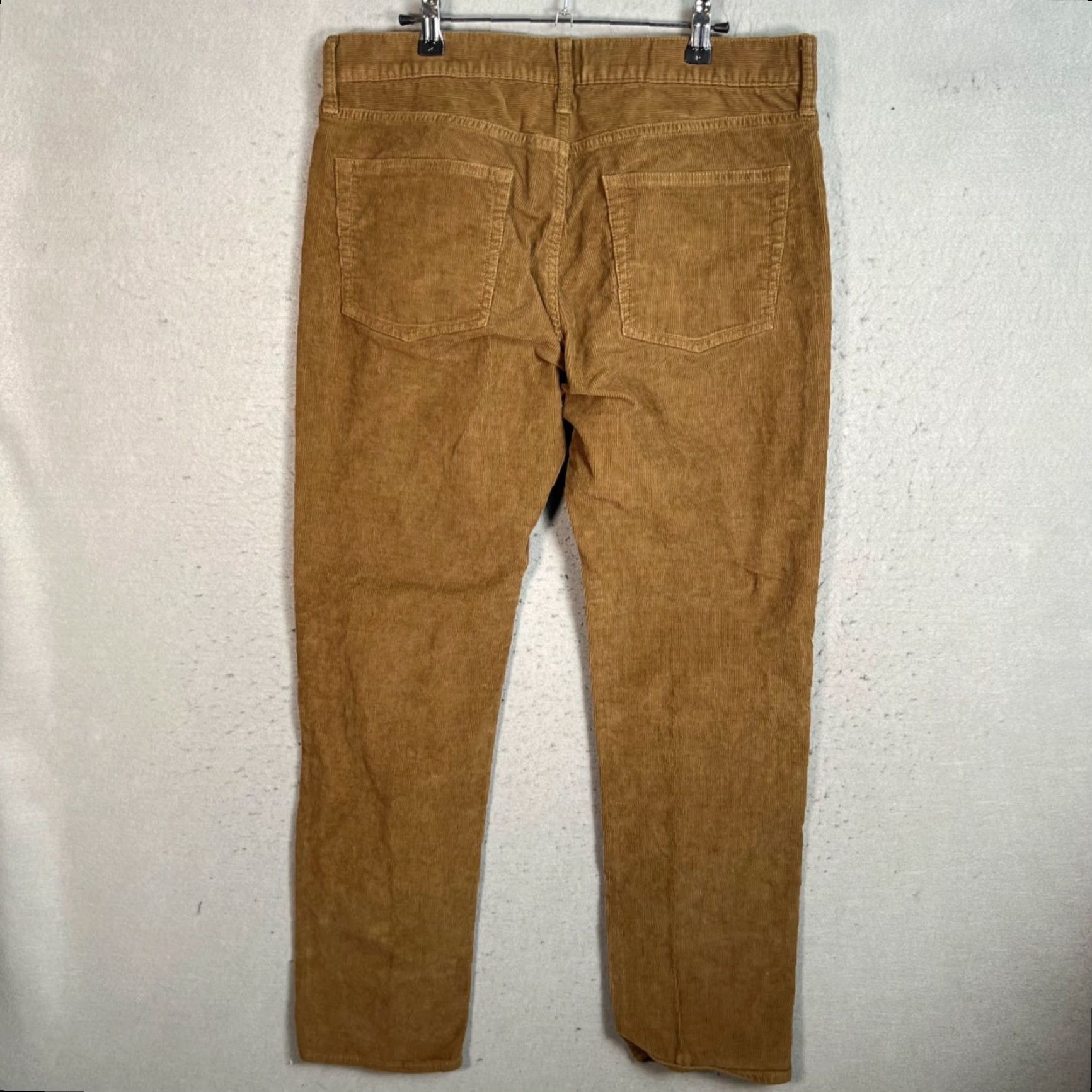 J.Crew J. Crew Mens Slim Fit Corduroy Pants 33 x 32 Tan Beige 5-Pocket Straight Front Flat Front Casual Pants Style 770 Regular Inseam 32"} Size US 33 - 2 Thumbnail