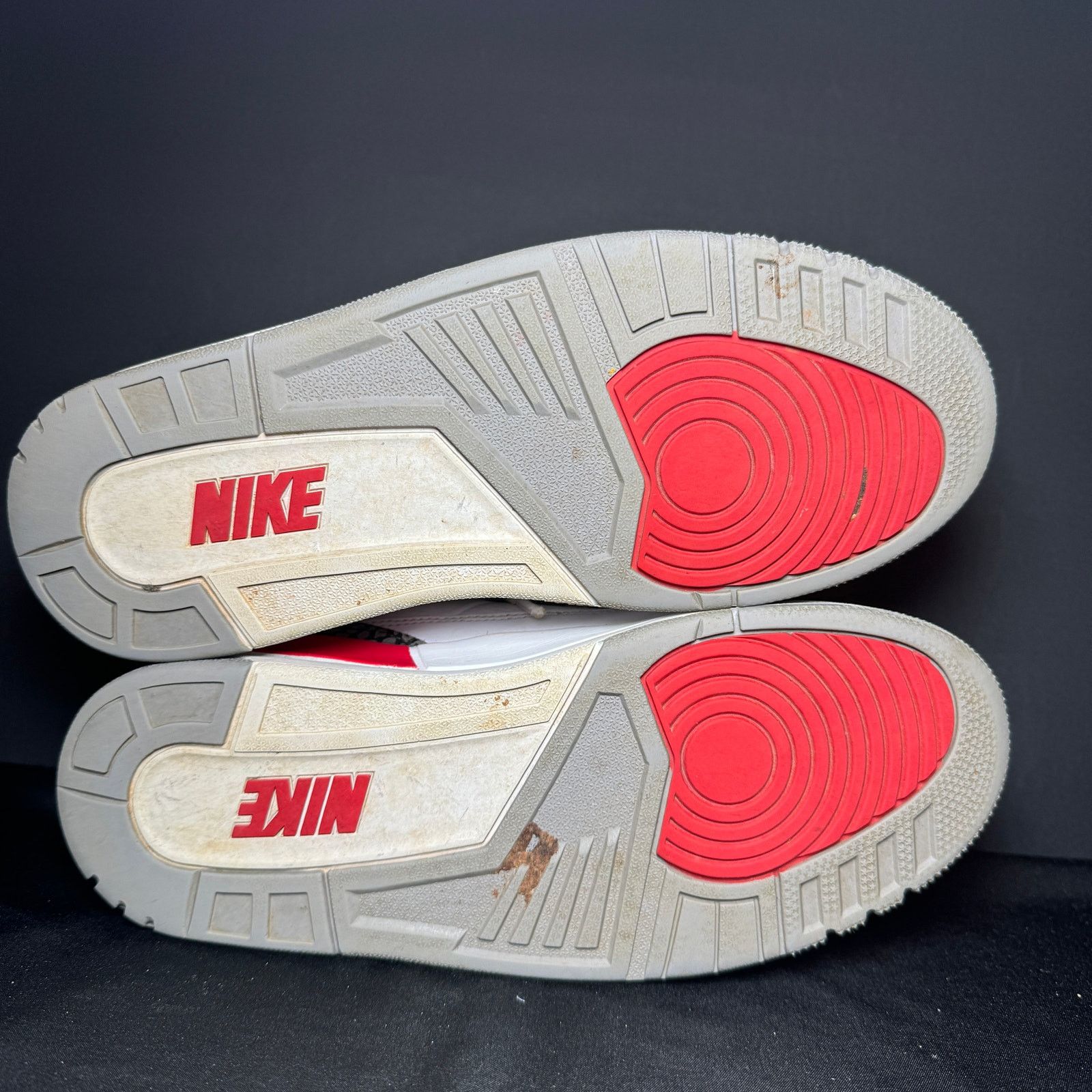 Jordan Brand × Nike Size 8 - Nike Air Jordan 3 Retro Fire Red 2022 Men's Shoes Size US 8 / EU 41 - 7 Thumbnail