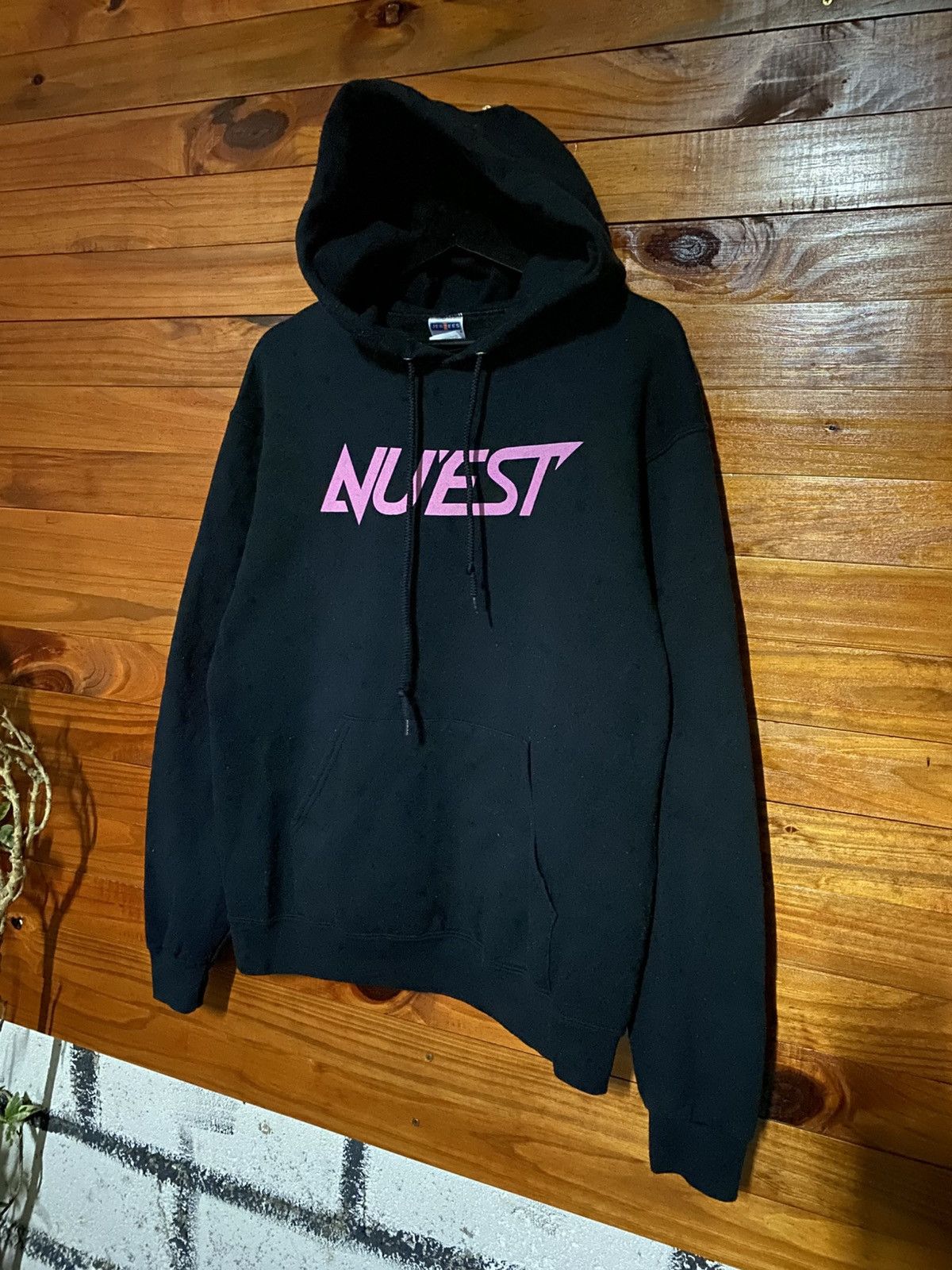 Vintage NU’EST K-Pop Black Hoodie – Jerzees NuBlend Unisex Pullover Size US M / EU 48-50 / 2 - 4 Thumbnail
