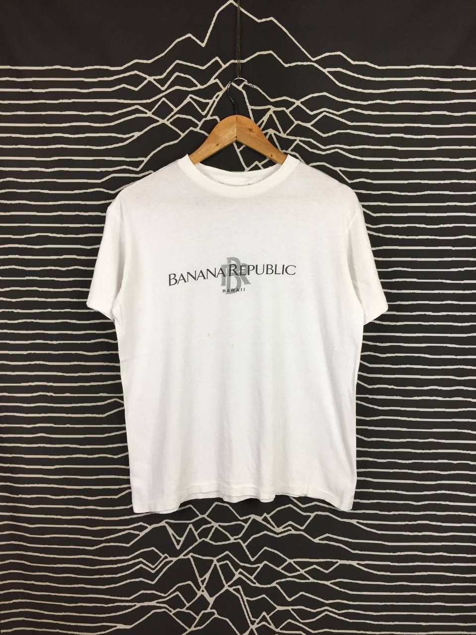 Banana Republic Vtg 90s Banana Republic Hawaii Made In Usa Spell Out Tee Size US XS / EU 42 / 0 - 2 Thumbnail