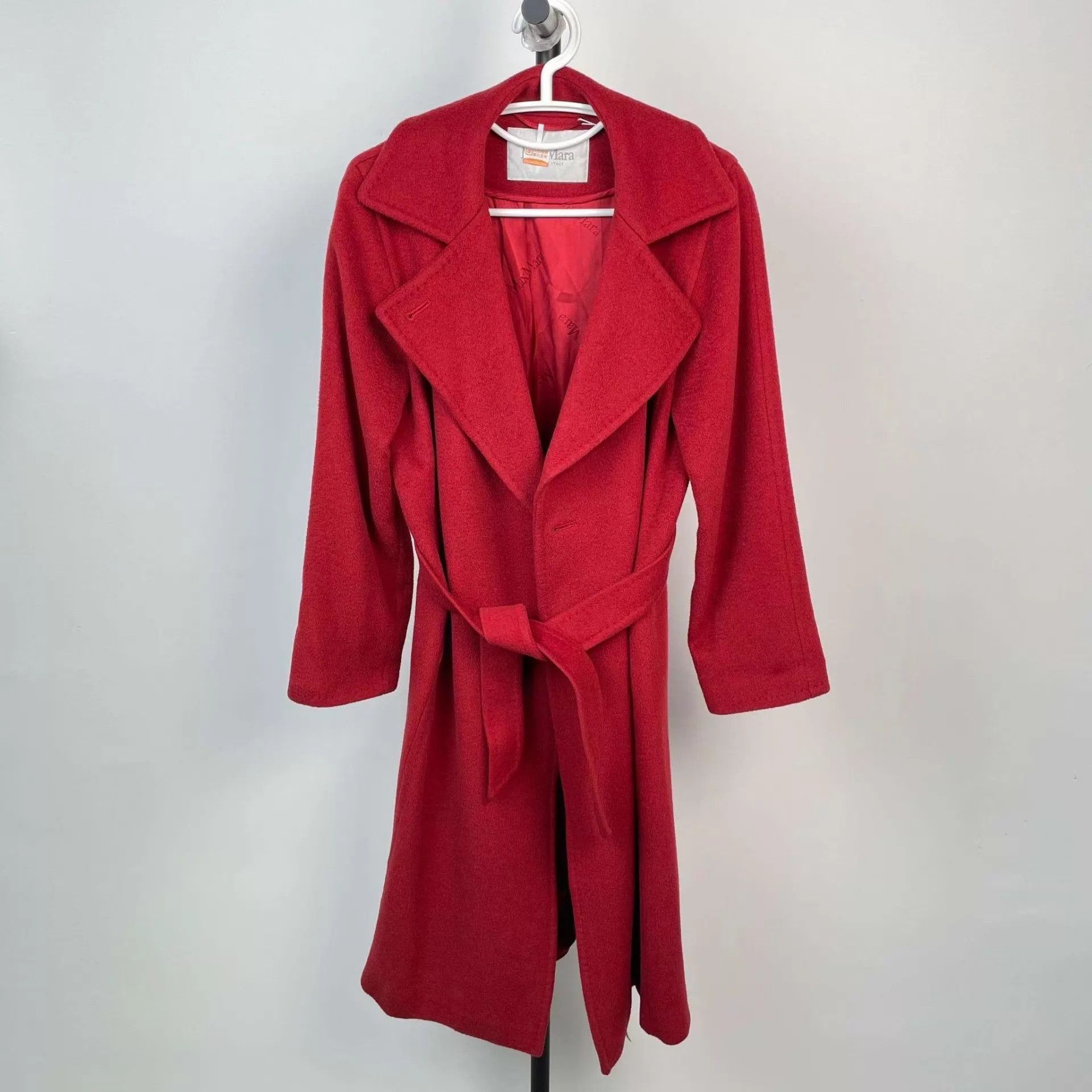 Max Mara MaxMara long red cashmere coat Size XS / US 0-2 / IT 36-38 - 1 Thumbnail
