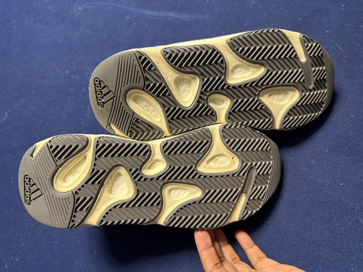 Adidas × Kanye West × Yeezy Adidas Yeezy Boost 700 Salt Size US 10.5 / EU 43-44 - 5 Thumbnail