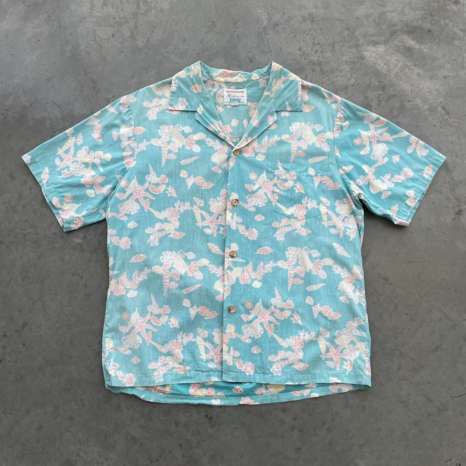 Vintage Vintage 90s Kahala Light Blue Hawaiian Shirts Size US L / EU 52-54 / 3 - 1 Thumbnail