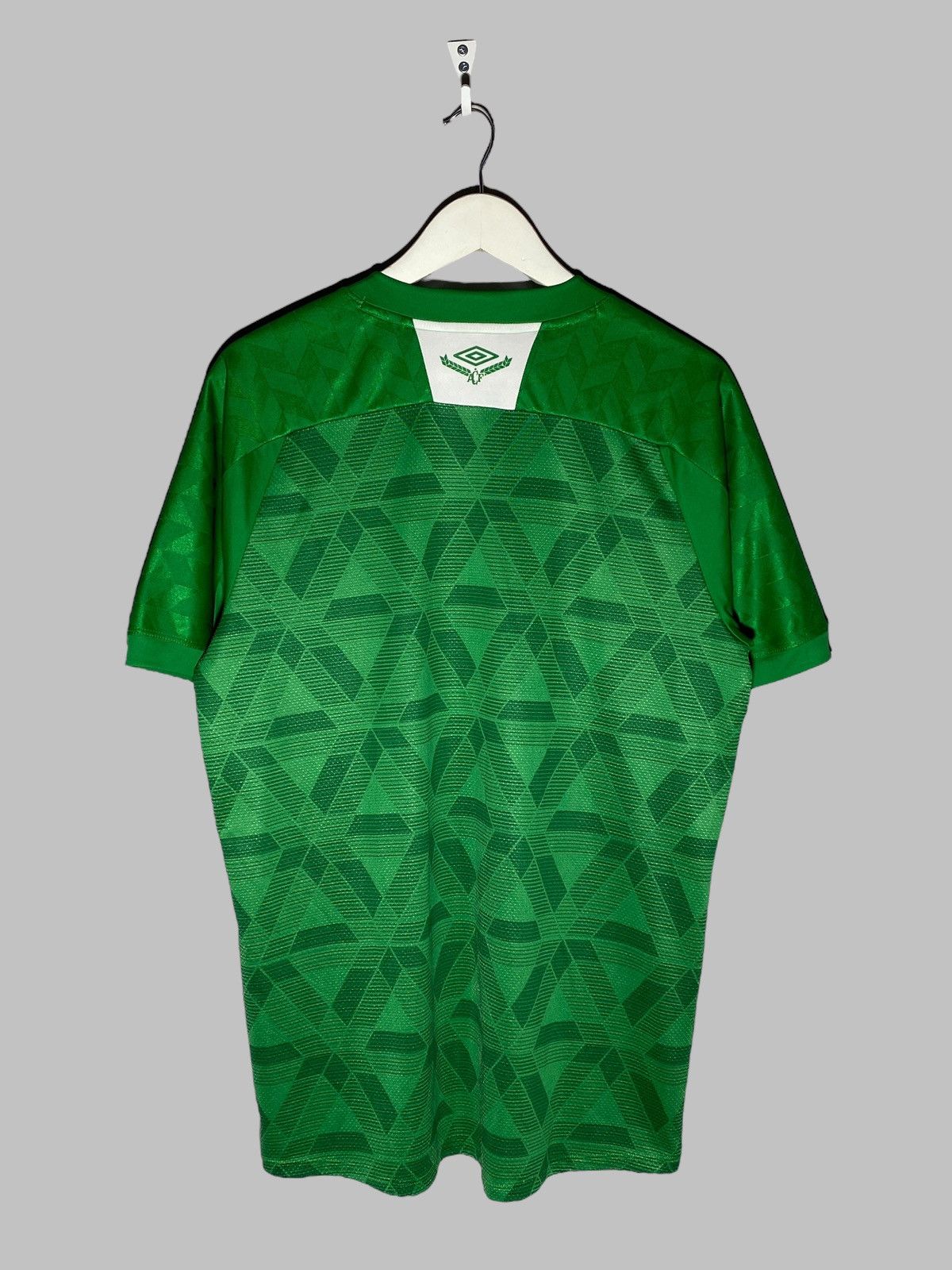 Umbro Umbro Chapecoense FC 2020 Home Football Shirt Size US L / EU 52-54 / 3 - 2 Thumbnail