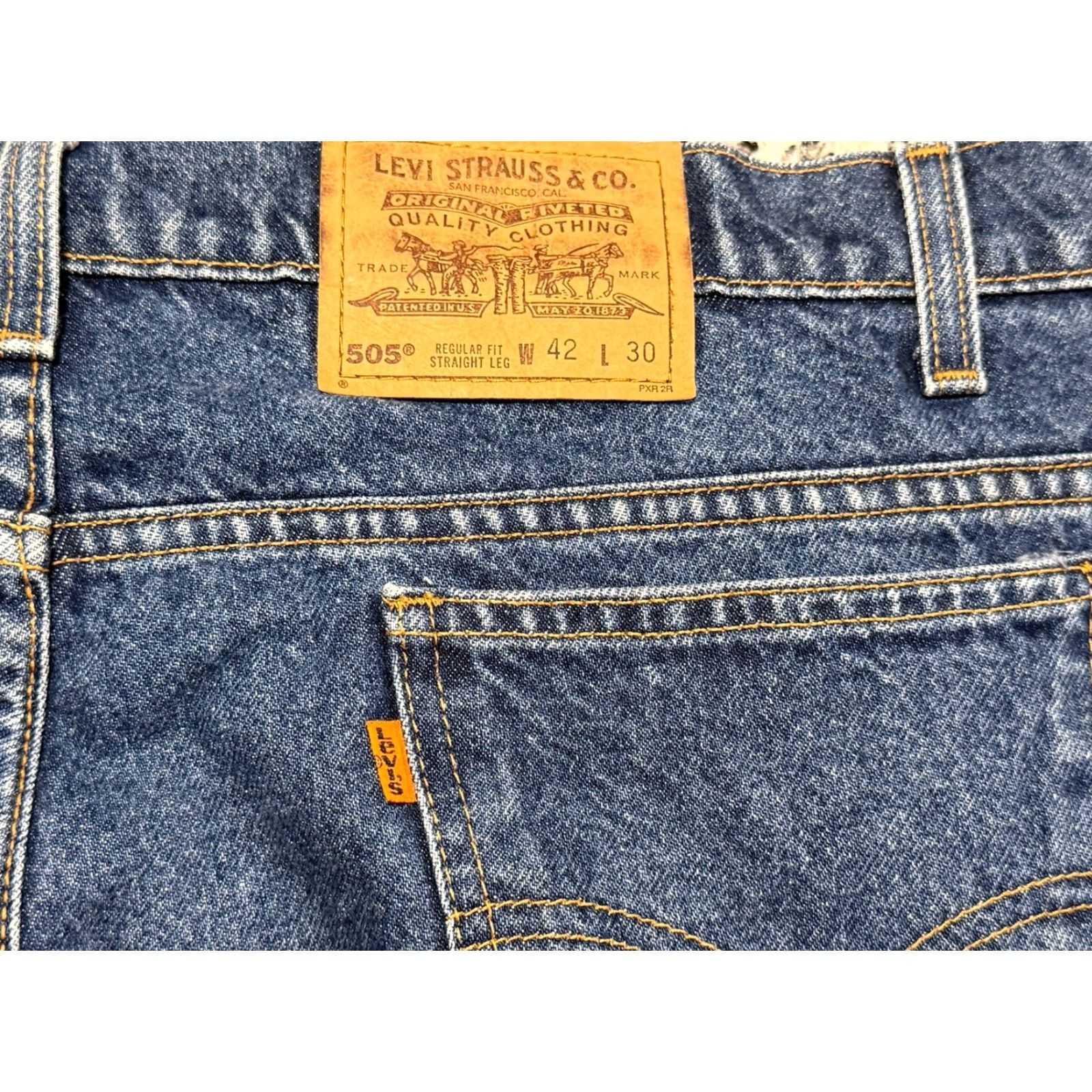 Levi's VINTAGE Levi's 505 Jeans 40x29.5 Orange Tab Regular Fit Straight Leg Denim 90s Mens Jeans Size US 40 / EU 56 - 7 Thumbnail