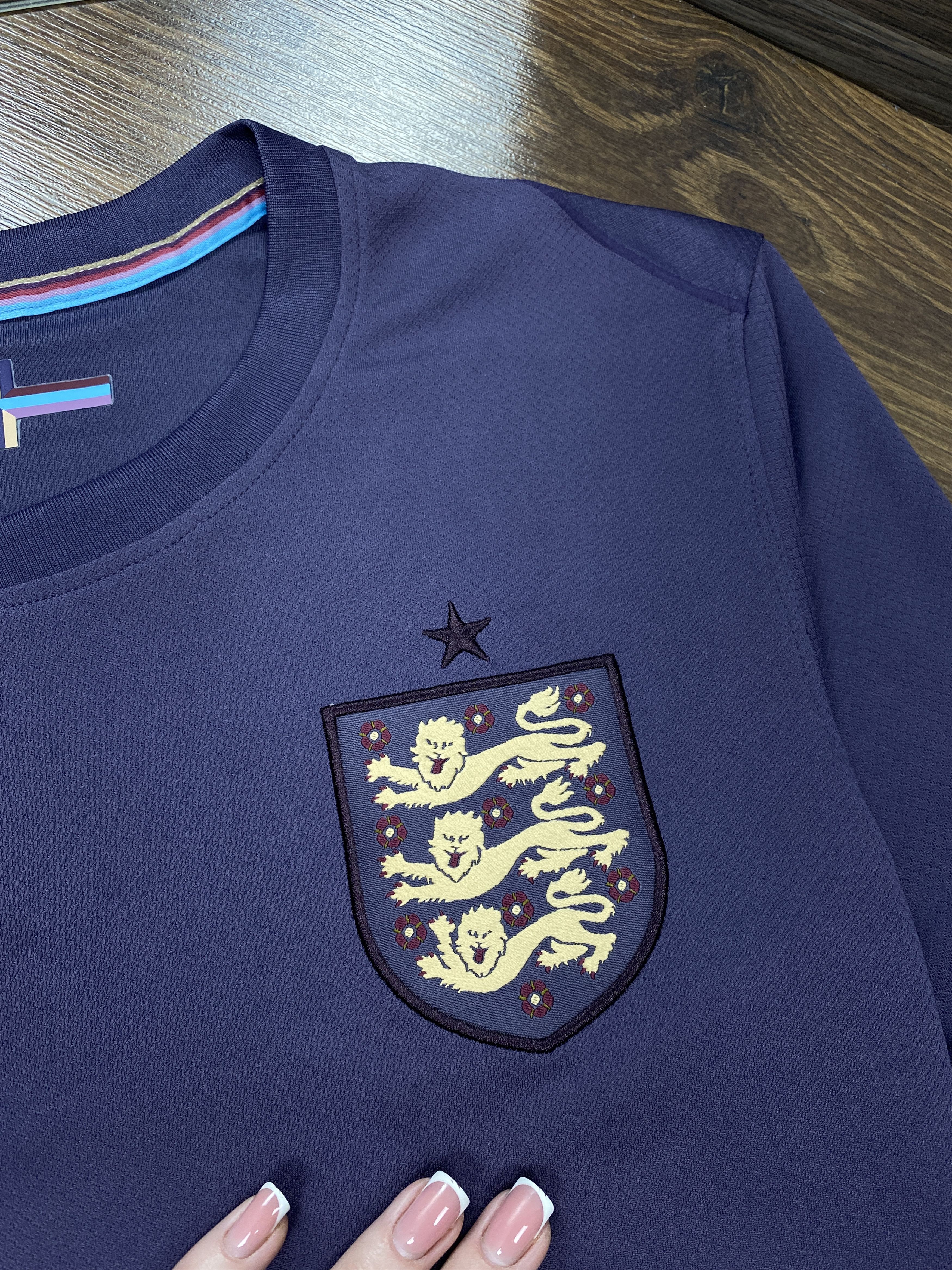 Nike Nike England Mens T-shirt jersey Size US S / EU 44-46 / 1 - 3 Thumbnail