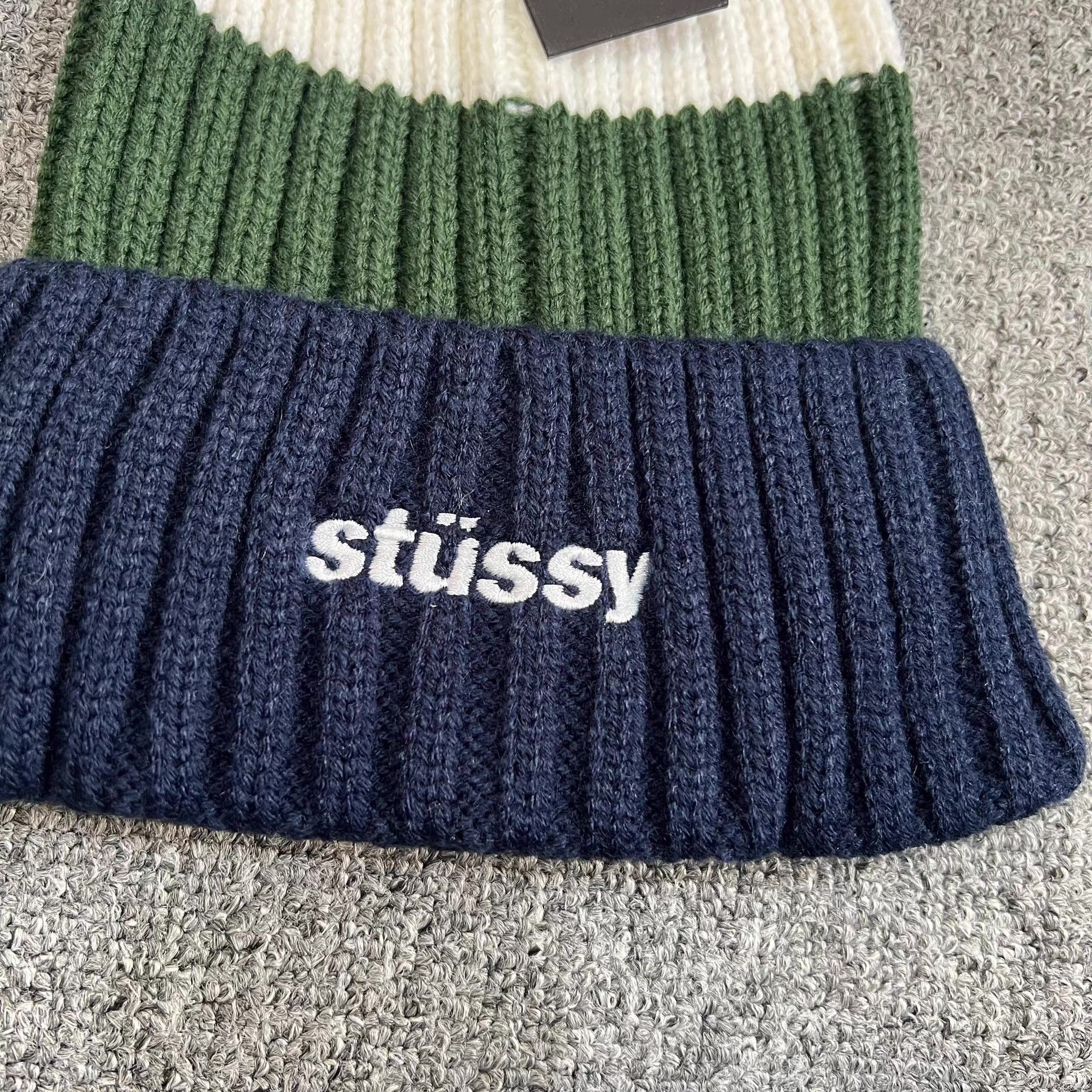 Stussy Stussy contrast color embroidered logo knit beanie Q7 Size ONE SIZE - 4 Thumbnail