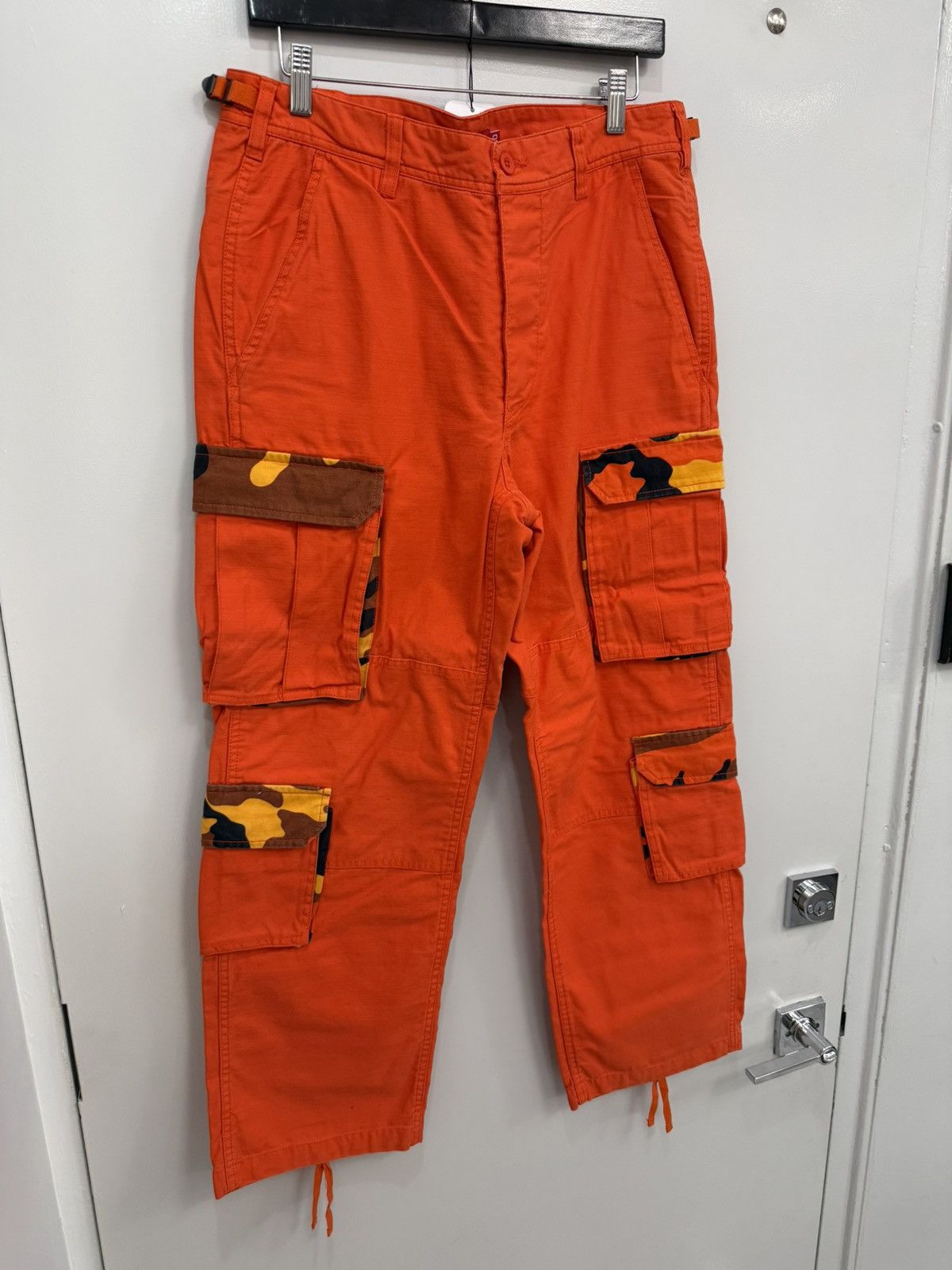 Supreme Supreme Orange Camo Pants Size US 30 / EU 46 - 2 Thumbnail