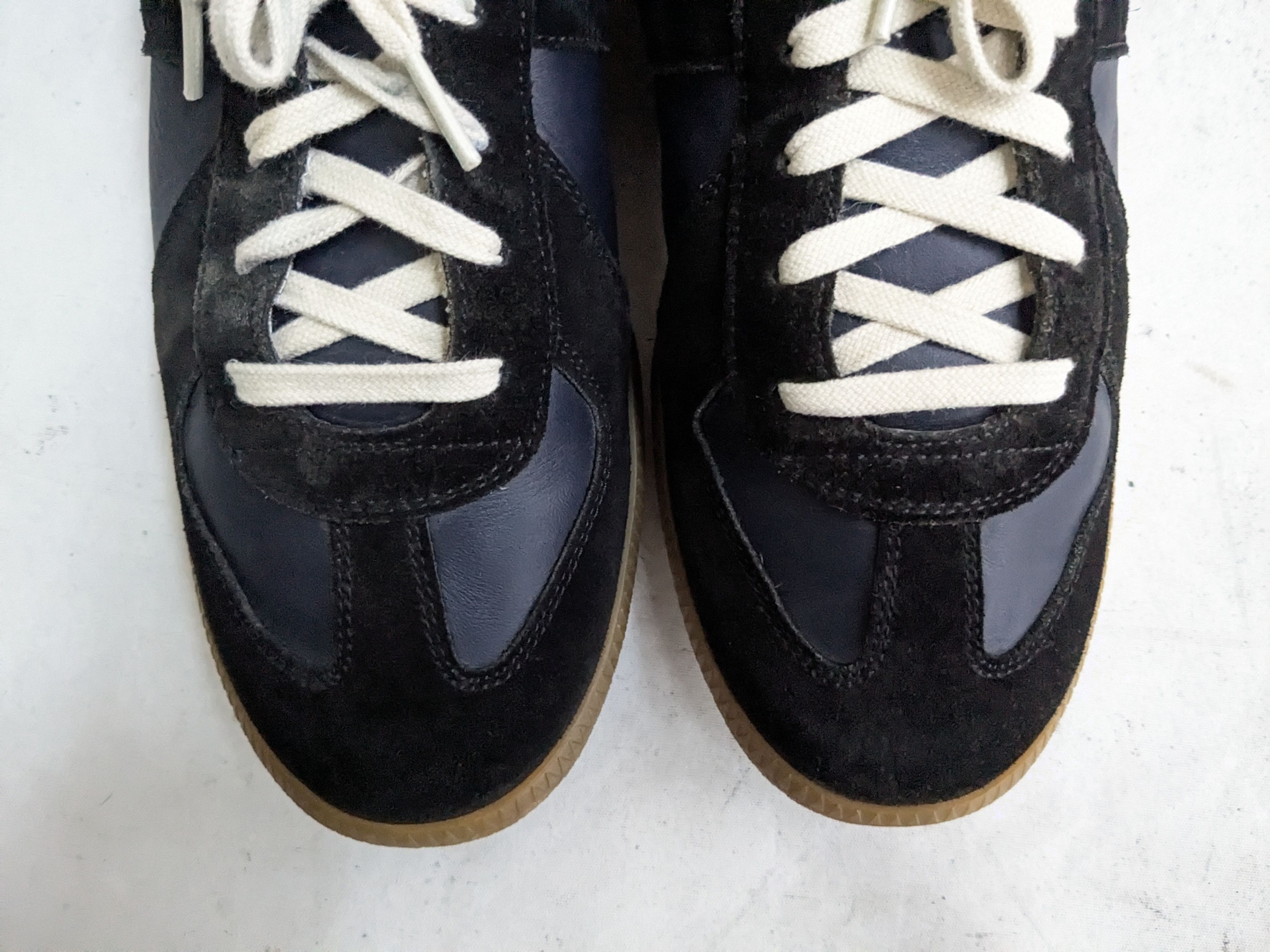 Maison Margiela Maison Margiela Replica GAT Navy Blue 10 43 Low Tops Gum Size US 10 / EU 43 - 3 Thumbnail