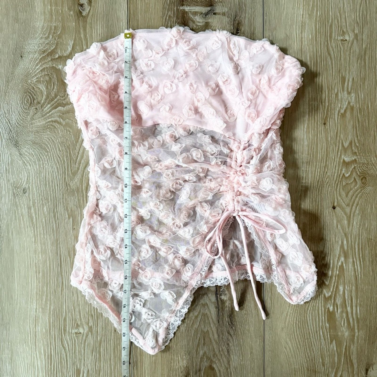 Urban Outfitters Urban Outfitters Kimchi Blue Rosie Floral Tube Top M Size M / US 6-8 / IT 42-44 - 10 Thumbnail