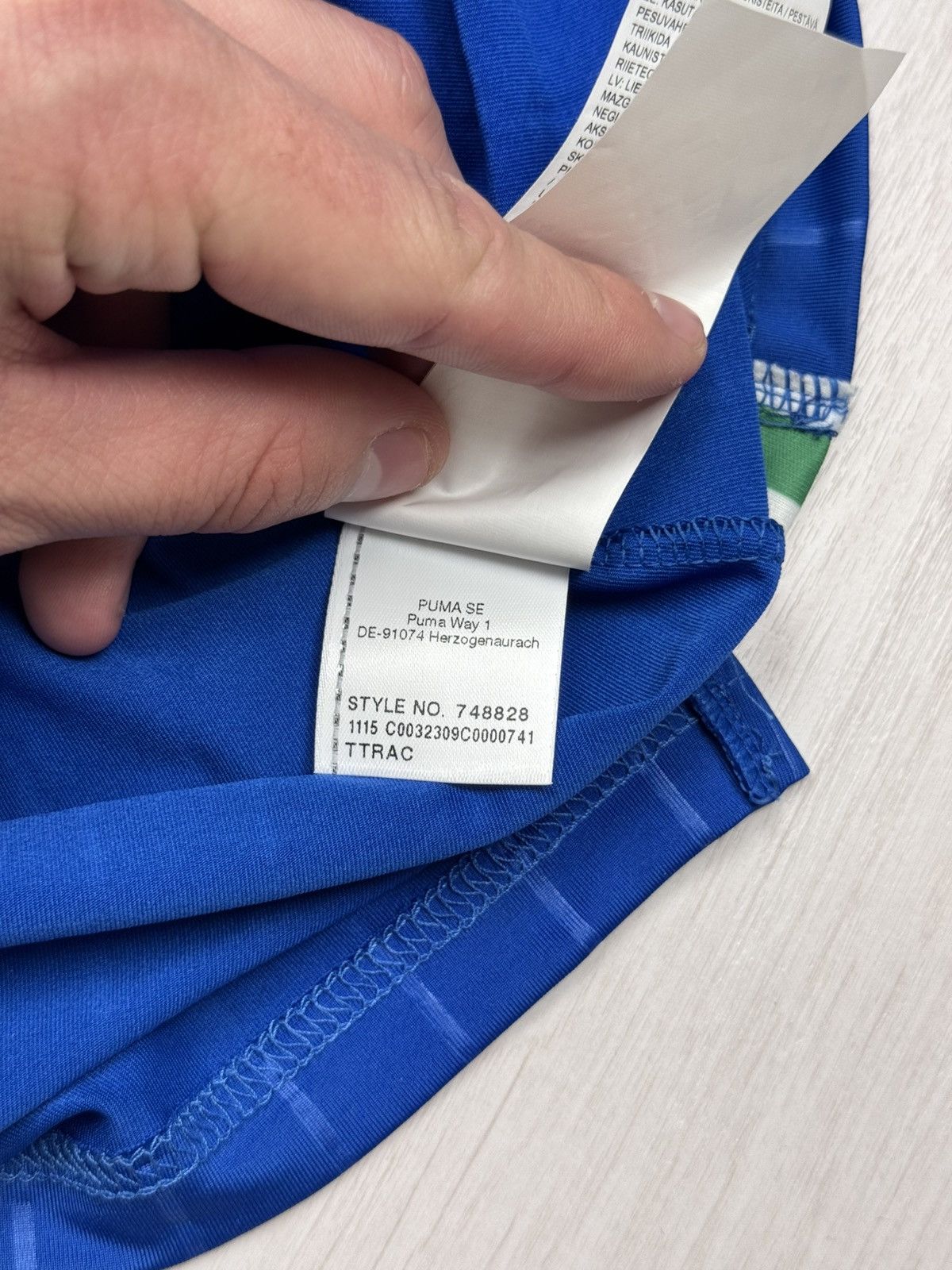 Puma Puma Italy Authentic Player Issue Soccer Jersey 2016/17 Size US M / EU 48-50 / 2 - 11 Thumbnail