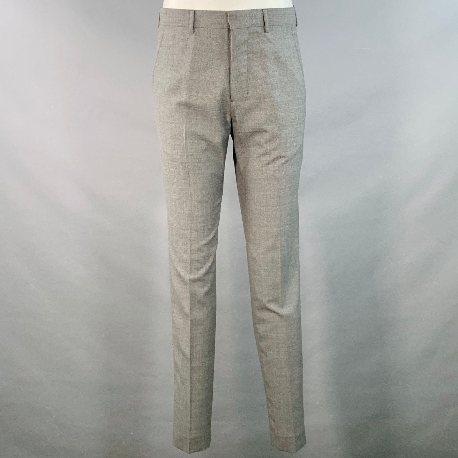AMI Size 38 Grey Wool Notch Lapel Suit Size 38R - 4 Thumbnail