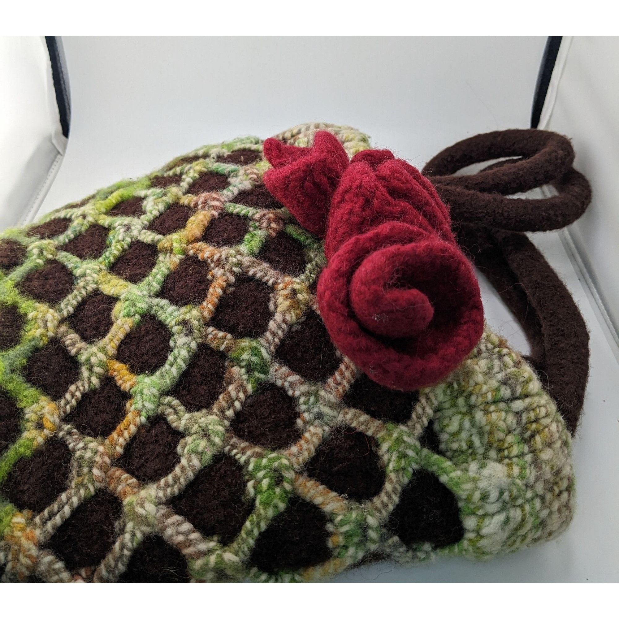 Handmade Handmade Cottagecore Wool Felted Purse With Floral Accents G Size ONE SIZE - 8 Thumbnail