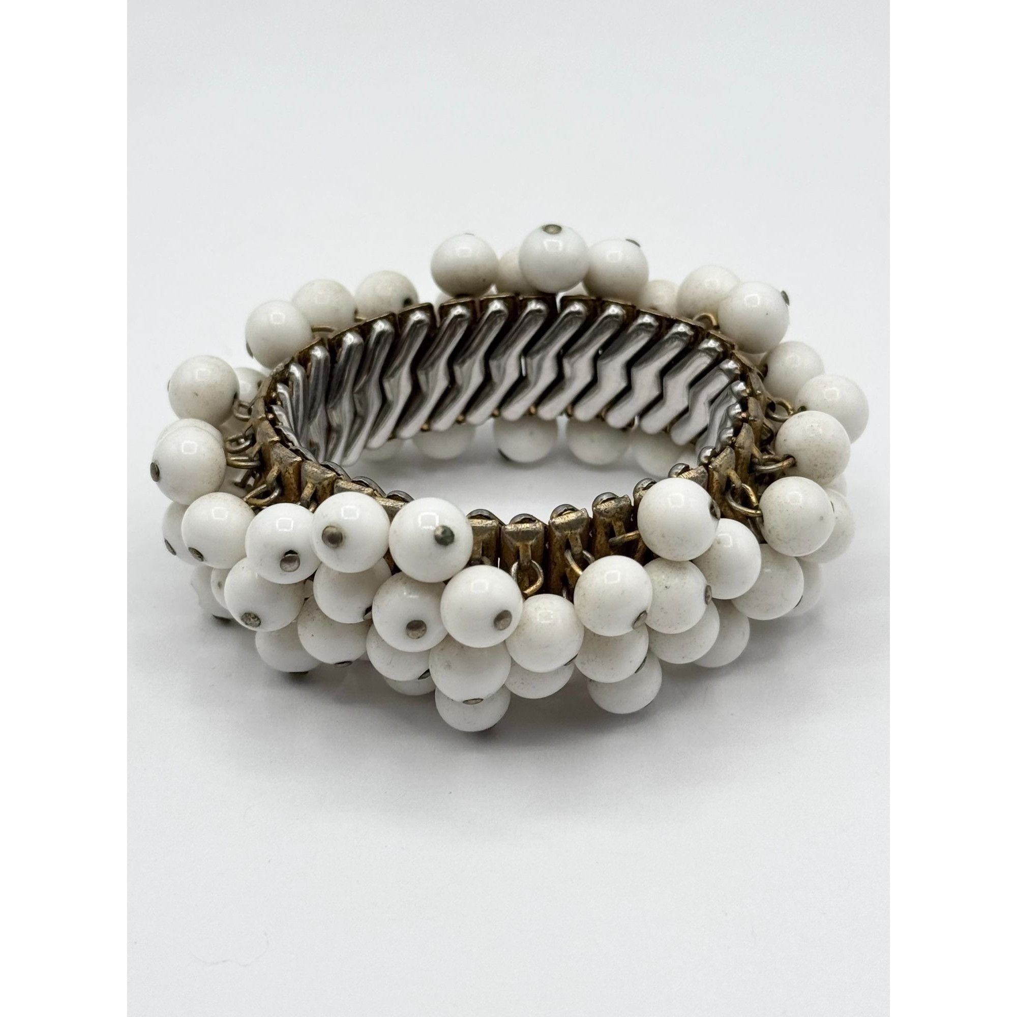 Vintage Vintage Capri cha cha milk glass beaded expansion bracelet Size ONE SIZE - 2 Thumbnail