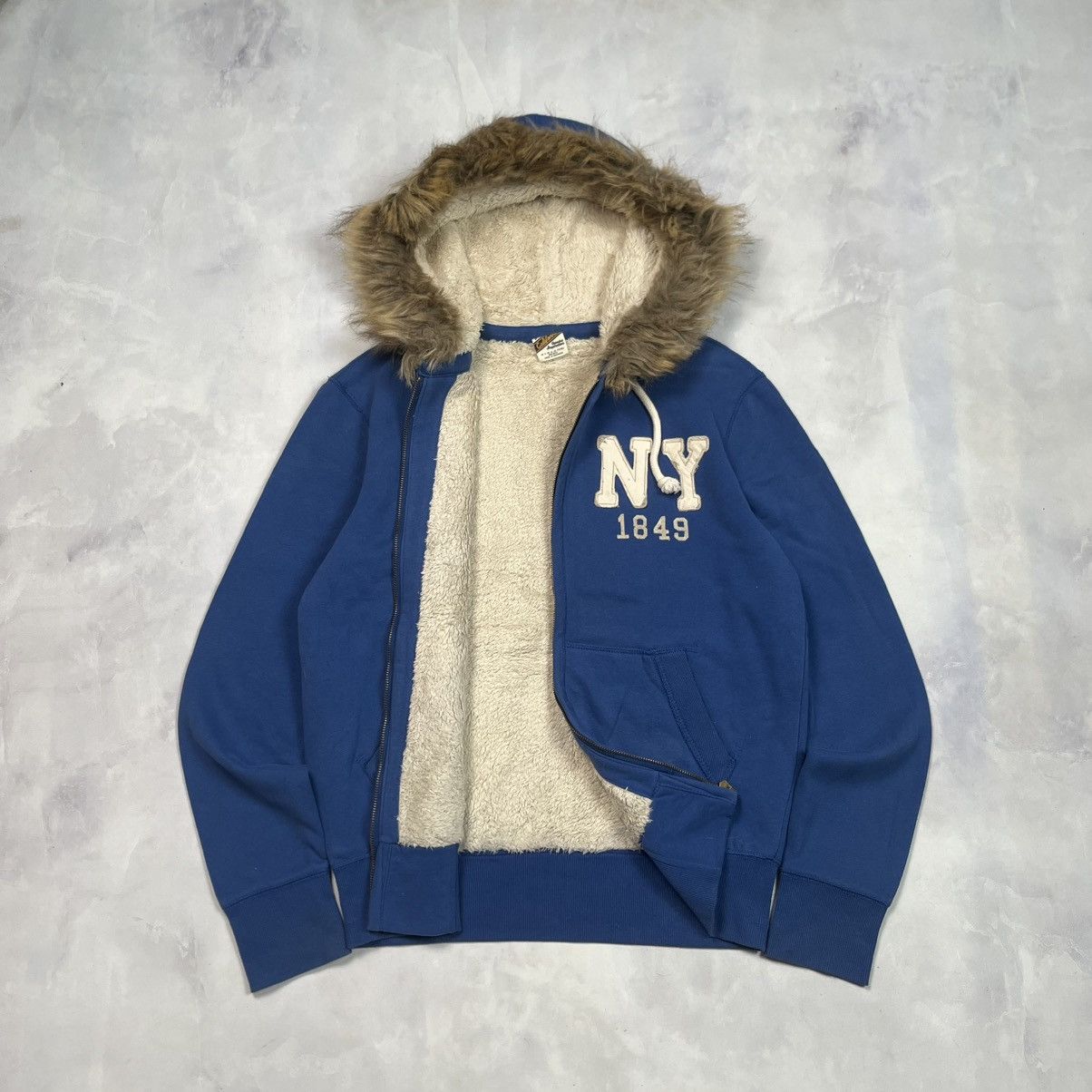 Le Grande Bleu (L.G.B.) WHO A.U California N.Y Faux Fur Zip Up Hoodie Size US M / EU 48-50 / 2 - 1 Thumbnail
