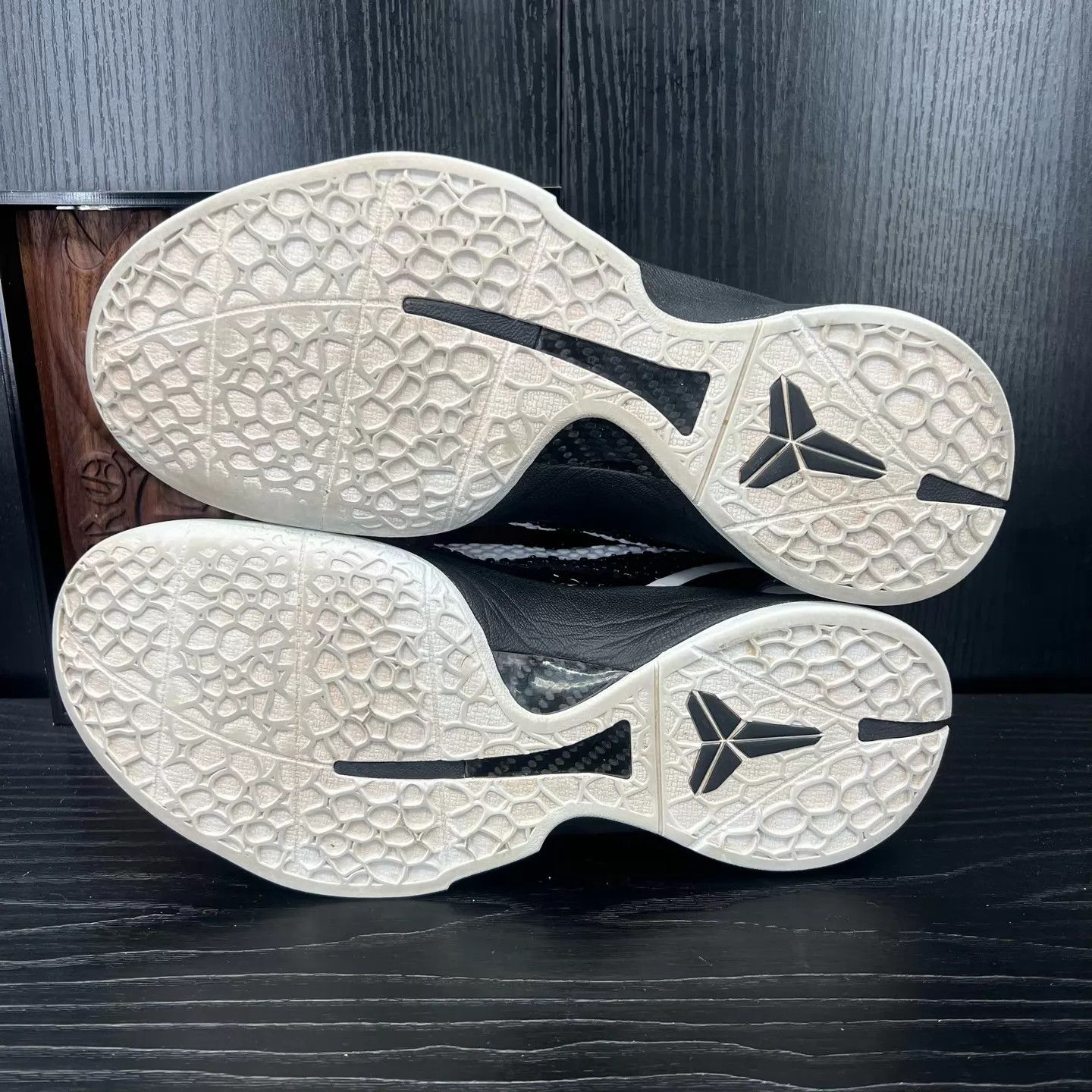 Nike ZK6 Gigi Black & White Size 43 Size US 9.5 / EU 42-43 - 7 Thumbnail