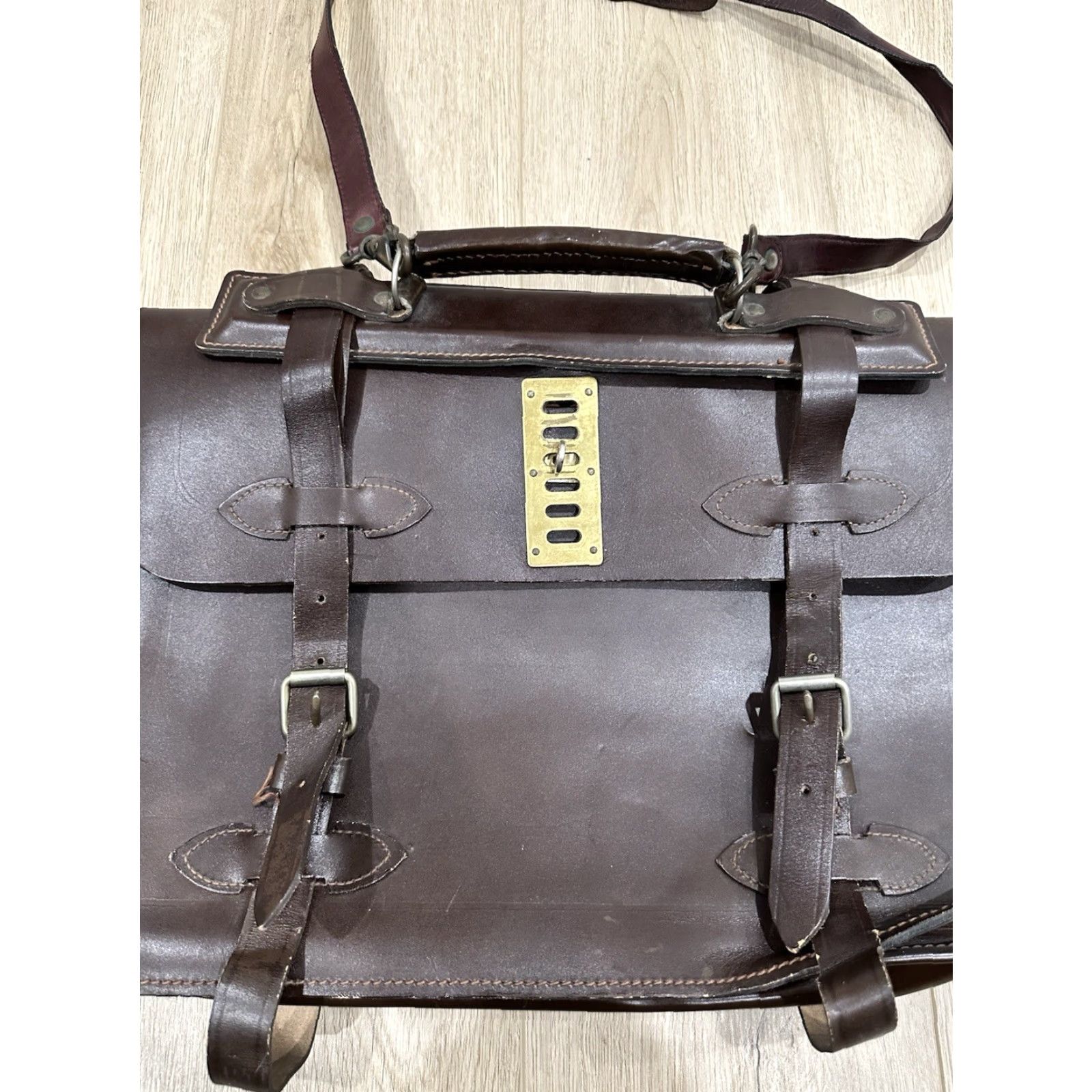 Vintage VINTAGE Korchmar Briefcase Leather Beltling Locking Brown Accordion Style Military Case Size ONE SIZE - 3 Thumbnail