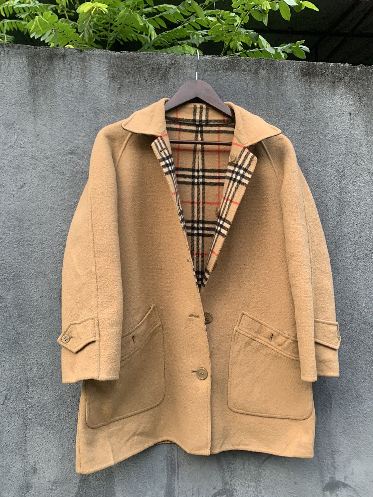 Burberry 🔥BURBERRYS NOVA CHECK WOOL REVERSIBLE JACKET (WOMAN) Size US M / EU 48-50 / 2 - 10 Thumbnail