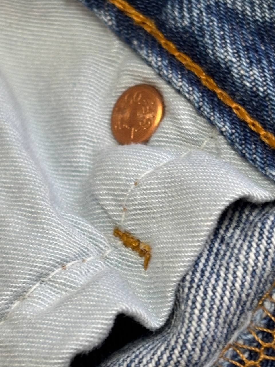 Levi's Vintage Clothing Vintage 1998 Levi's 501 Made in UK W30 L34 Size US 30 / EU 46 - 9 Thumbnail