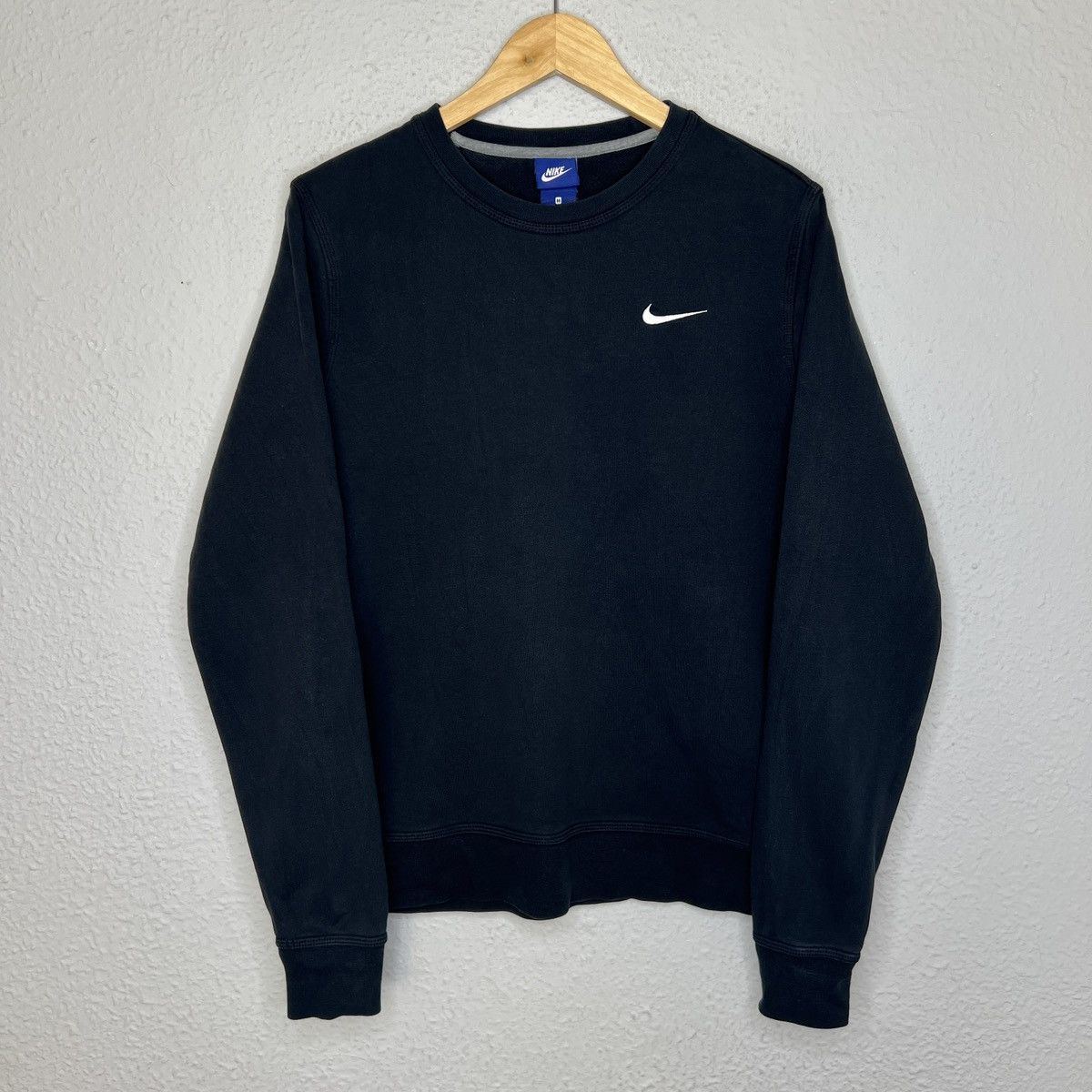Nike Vintage Nike Sweatshirt Crewneck Black Logo Swoosh Retro Y2K Size US M / EU 48-50 / 2 - 1 Thumbnail