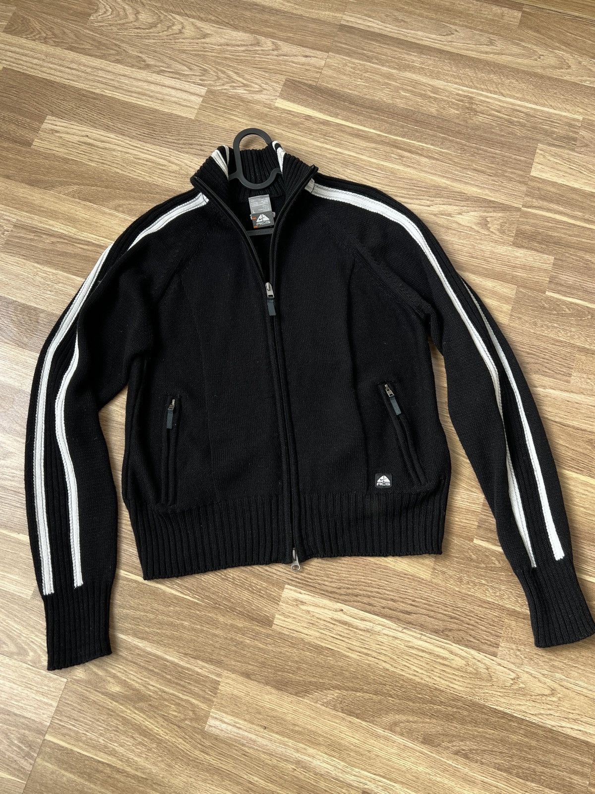 Nike ACG Nike ACG Women’s Full Zip Wool/Acrylic Black Sweater Size L Size L / US 10 / IT 46 - 1 Thumbnail