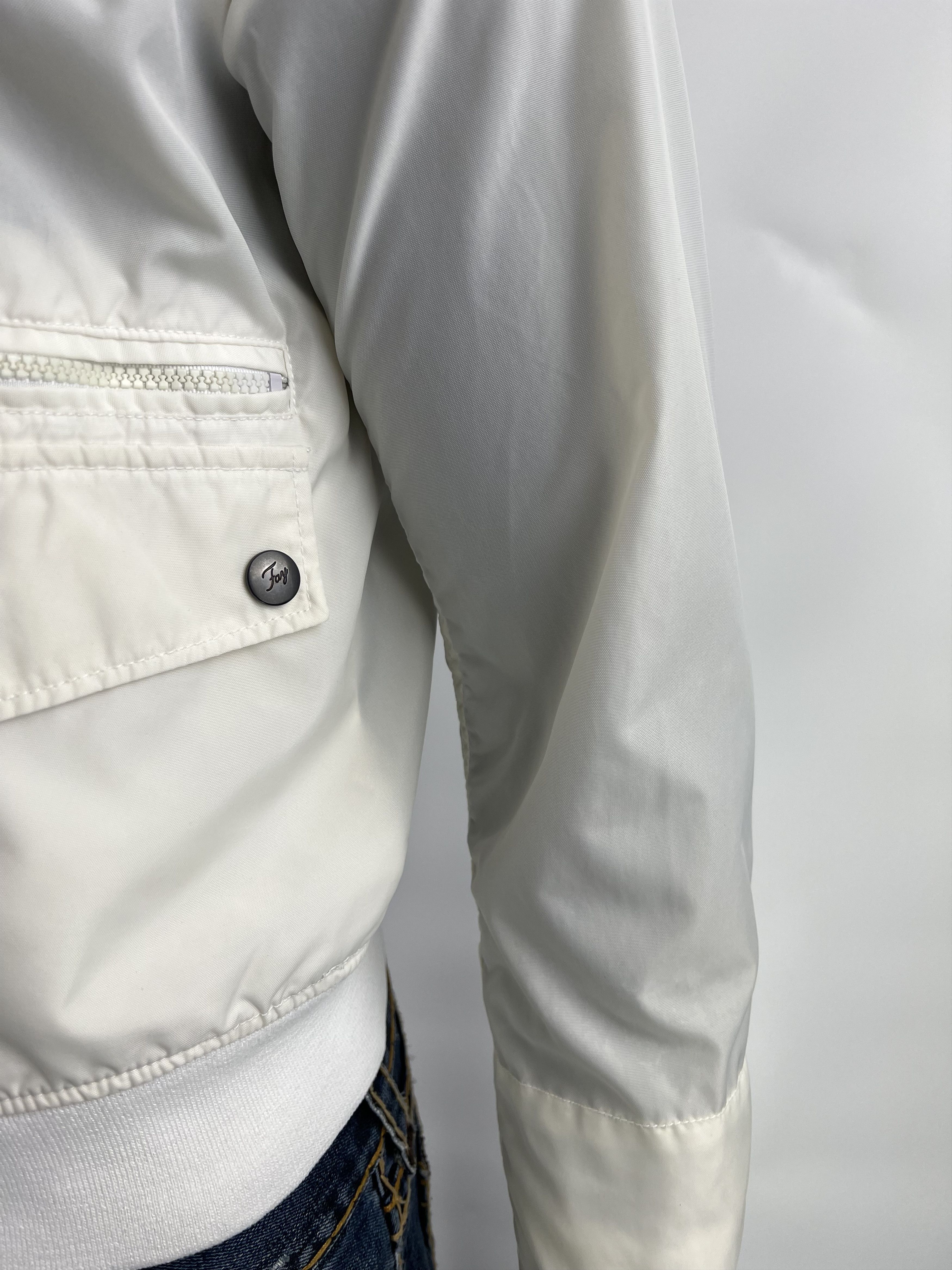 Fay Rare Vintage Fay Men's White Nylon Jacket Size S Size US S / EU 44-46 / 1 - 4 Thumbnail