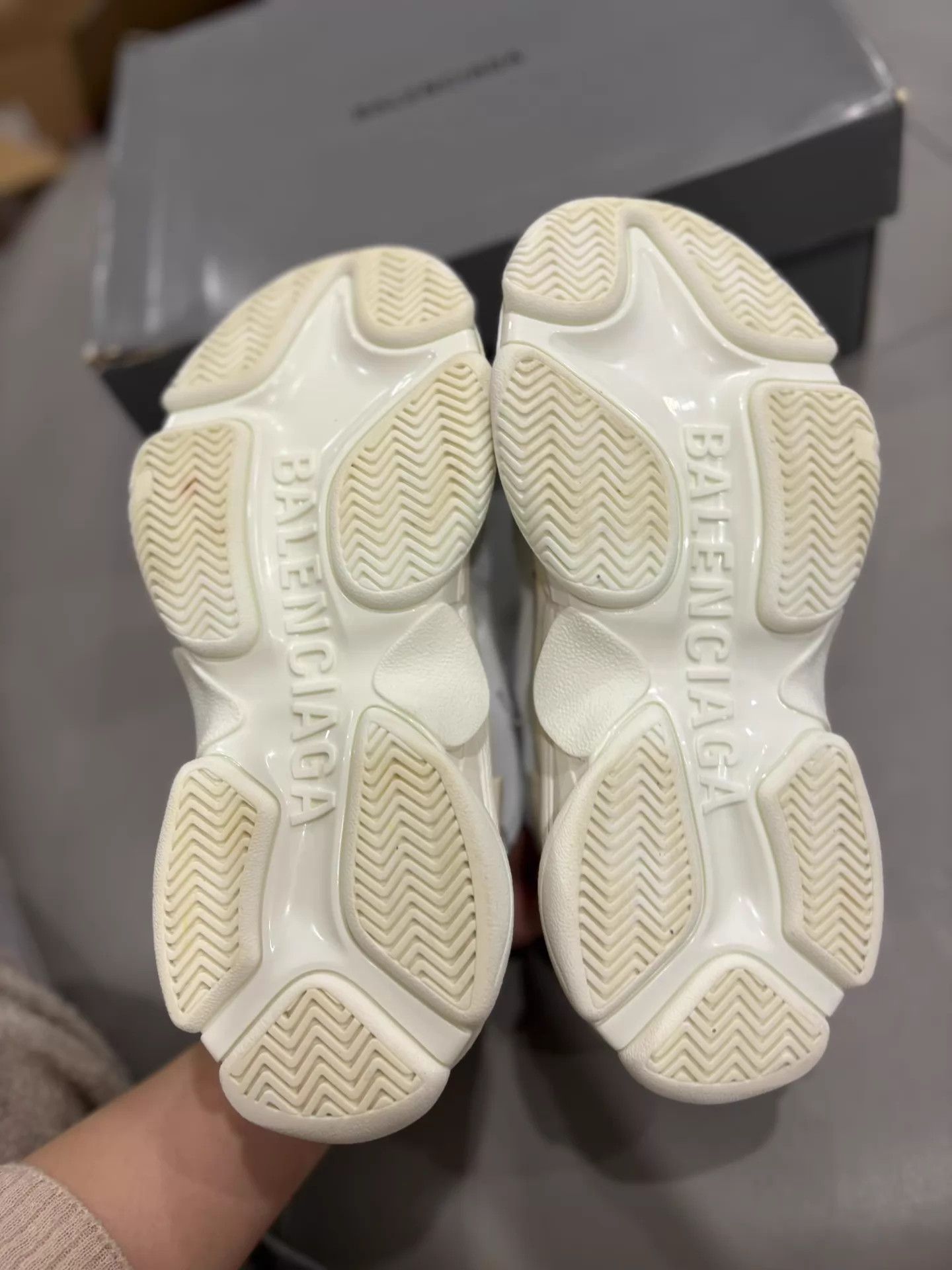 Balenciaga Balenciaga Triple S White All Over Logo 99 New Boxed 37 Size US 6.5 / IT 36.5 - 4 Thumbnail