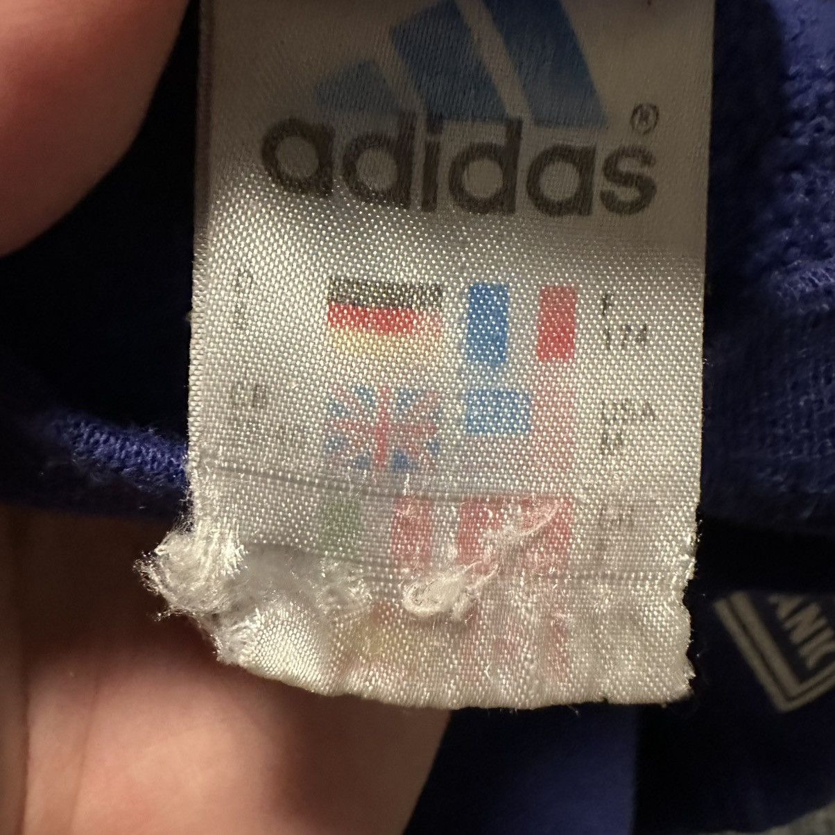 Adidas VTG adidas Purple Crew Sweatshirt Anfi del Mar Gran Canaria Size US M / EU 48-50 / 2 - 6 Thumbnail