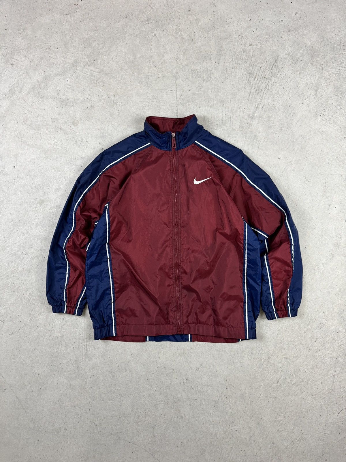 Nike × Vintage 1990’s Nike Back Spellout Red Windbreaker Size US L / EU 52-54 / 3 - 1 Thumbnail