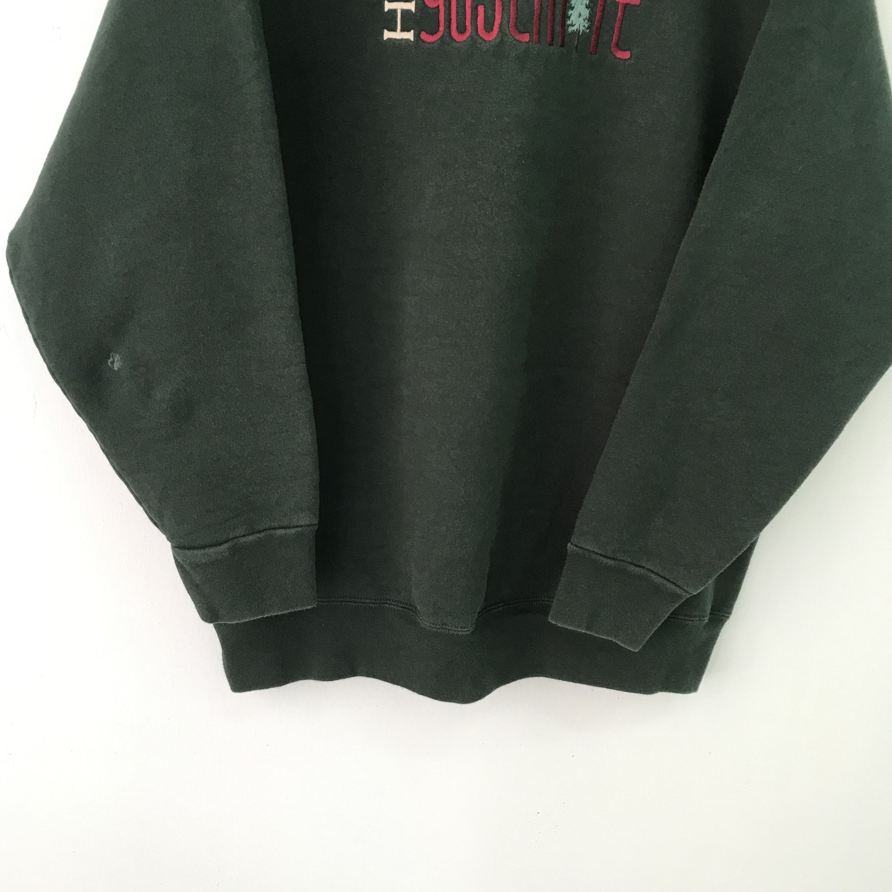 Vintage Vintage 90's Hike Yosemite Green Sweatshirt - 488 Size US L / EU 52-54 / 3 - 5 Thumbnail