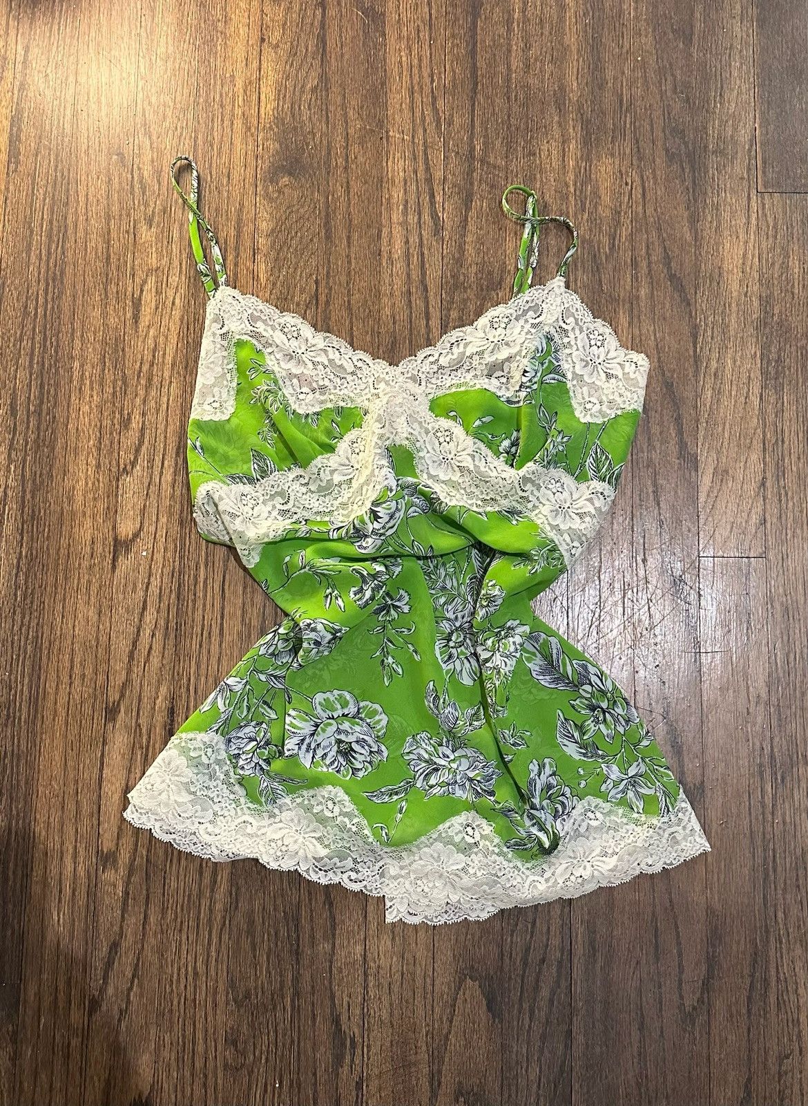Victoria's Secret Victoria’s Secret cute Y2K Vintage lace Cami Size M / US 6-8 / IT 42-44 - 1 Thumbnail