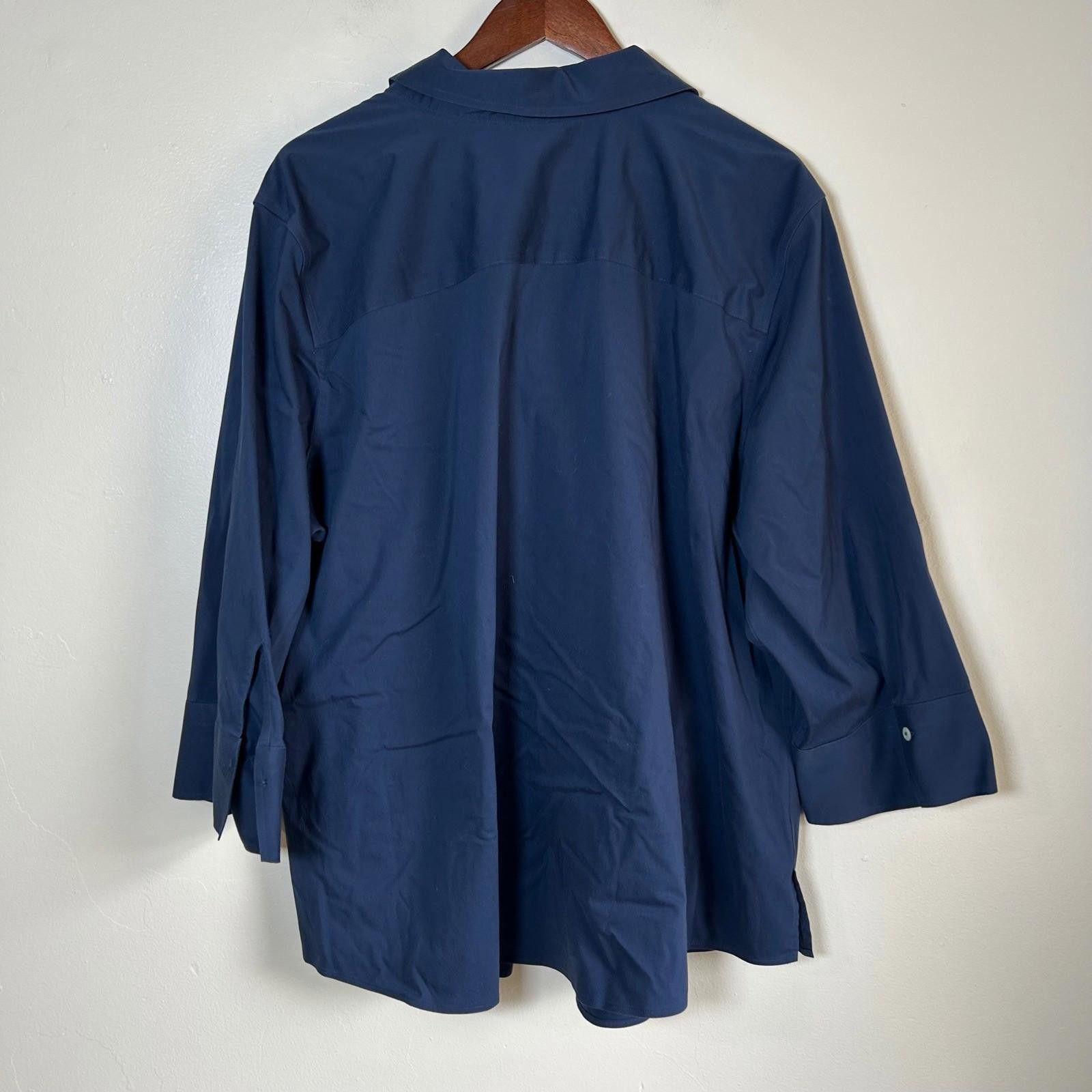 Other Foxcroft Button Down Shirt Women 24W Navy Blue Non-Iron Size 4XL / US 24-26 - 2 Thumbnail