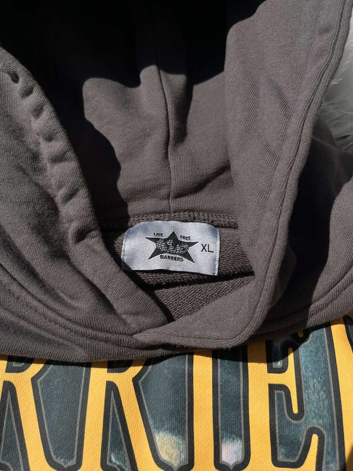 Barriers × Vintage Barriers hoodie Size US XL / EU 56 / 4 - 2 Thumbnail