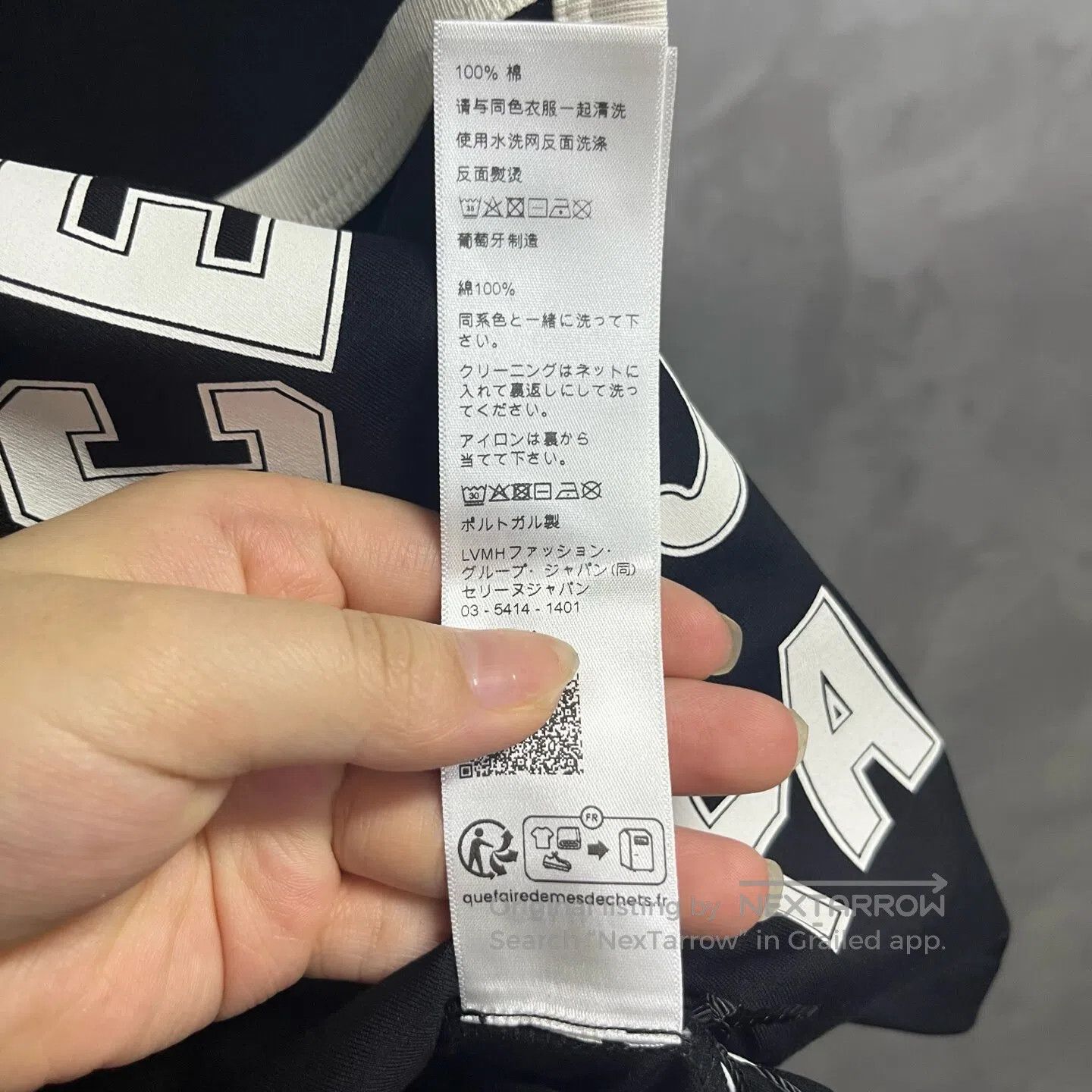 Celine CELINE Letter-print round-neck straight-cut short strap to Size L / US 10 / IT 46 - 3 Thumbnail