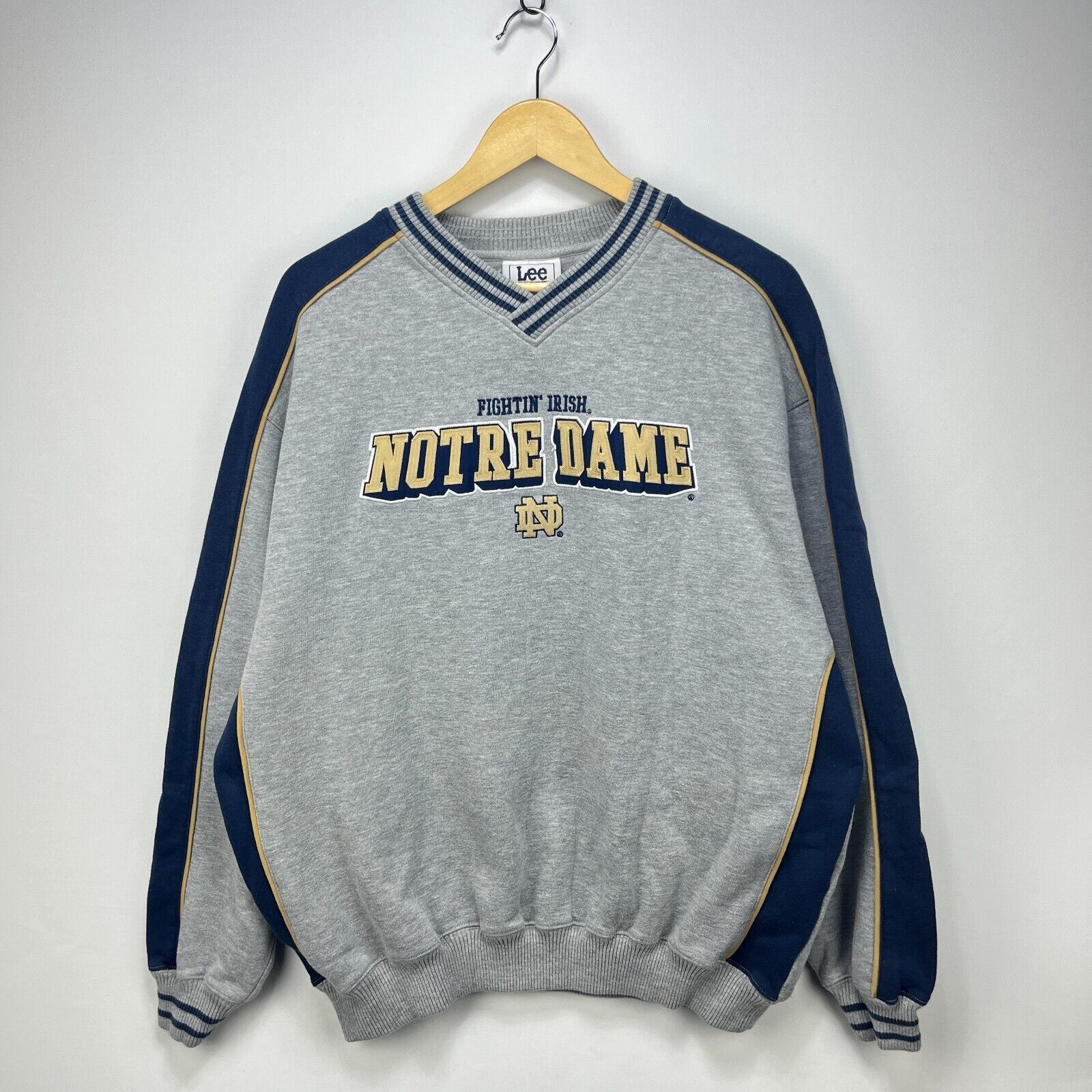 Vintage Vintage '90s Notre Dame Fighting University Sweatshirt XL Size US XL / EU 56 / 4 - 1 Thumbnail