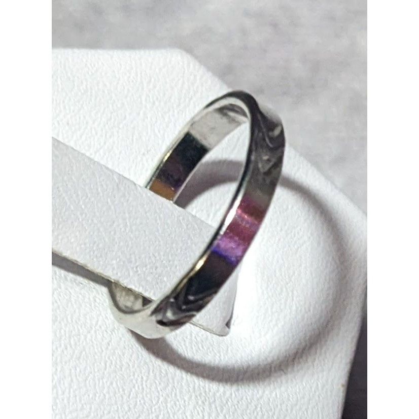 Other Simple Silver Tone Arrow Pattern Stamped Ring Size 6 1/2 Size ONE SIZE - 9 Thumbnail